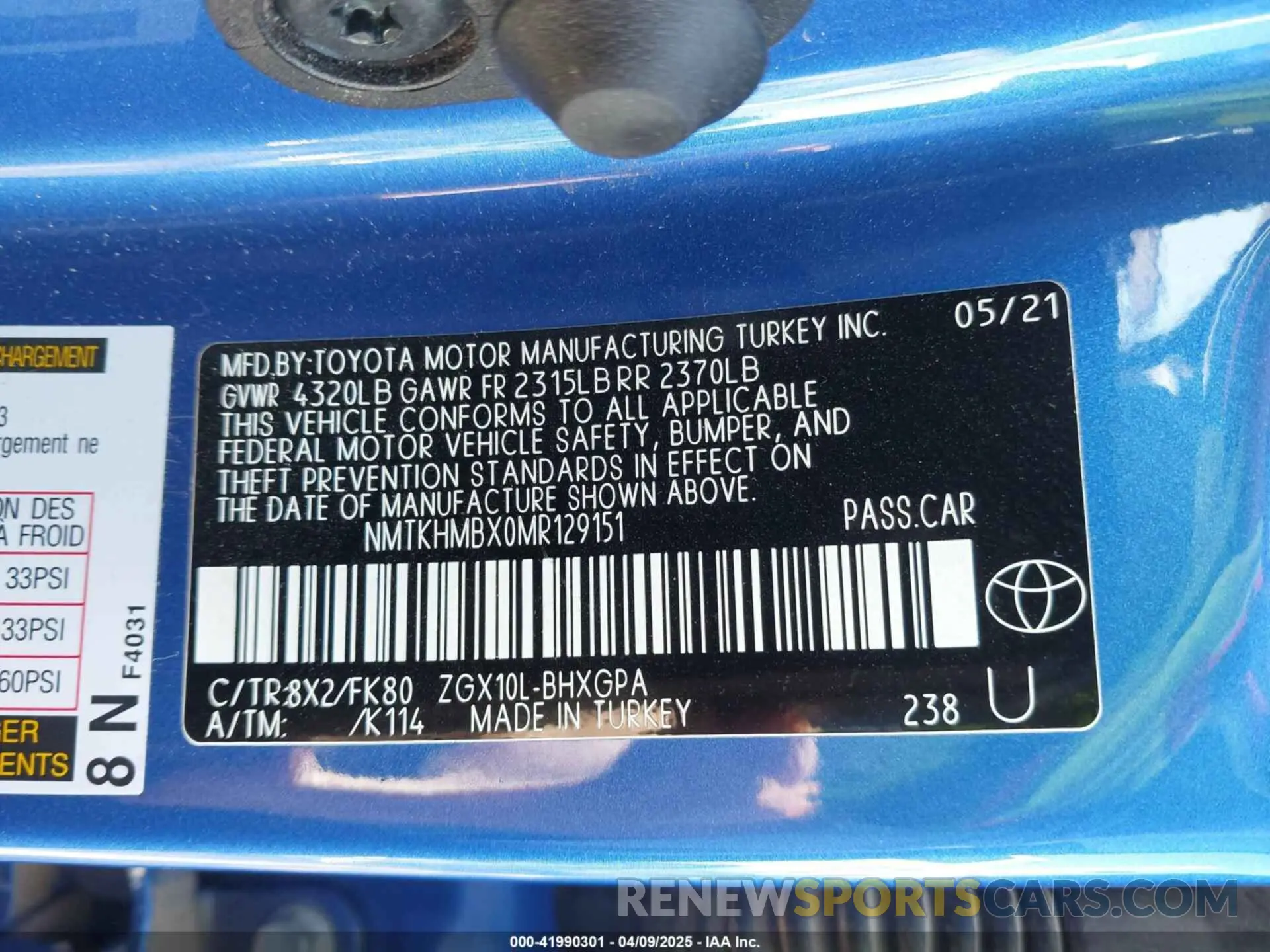 9 fotografías del automóvil dañado NMTKHMBX0MR129151 TOYOTA C-HR 2021