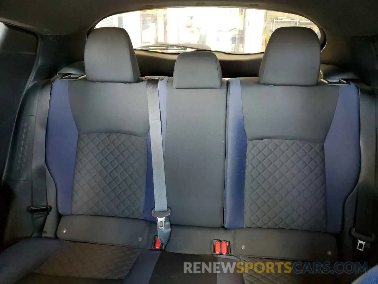 10 fotografías del automóvil dañado NMTKHMBX0MR133040 TOYOTA C-HR 2021