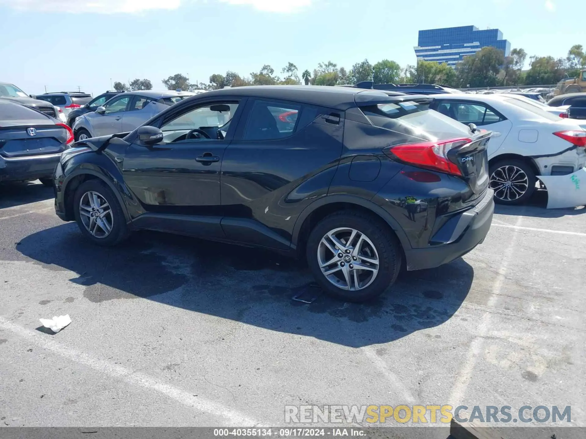 14 fotografías del automóvil dañado NMTKHMBX0MR135368 TOYOTA C-HR 2021