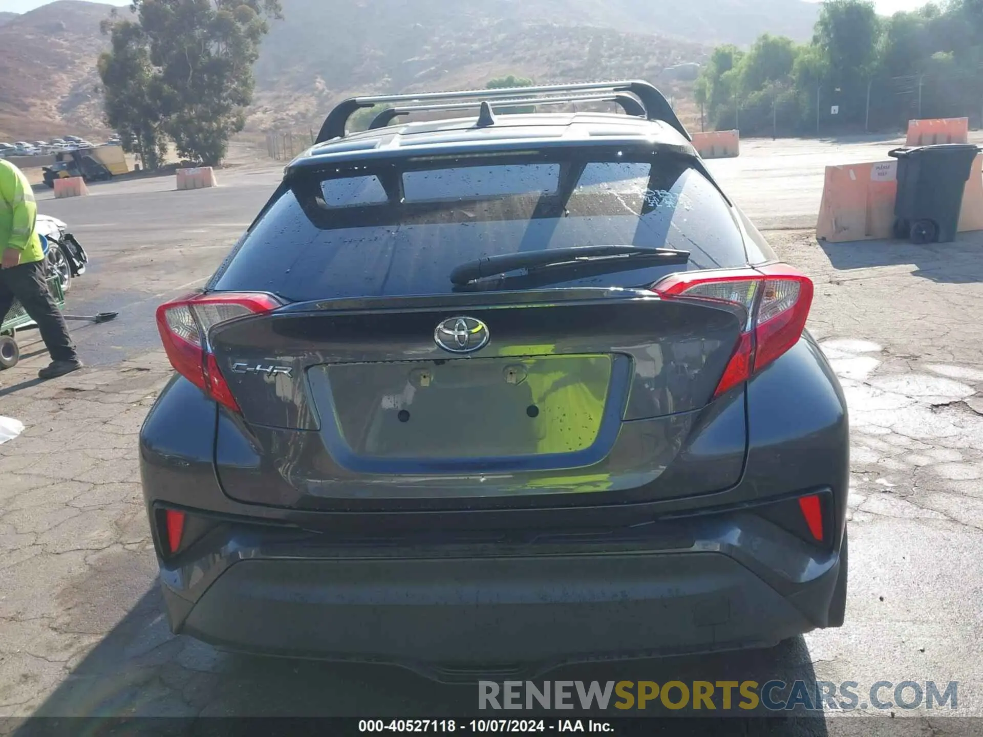 17 fotografías del automóvil dañado NMTKHMBX0MR137606 TOYOTA C-HR 2021