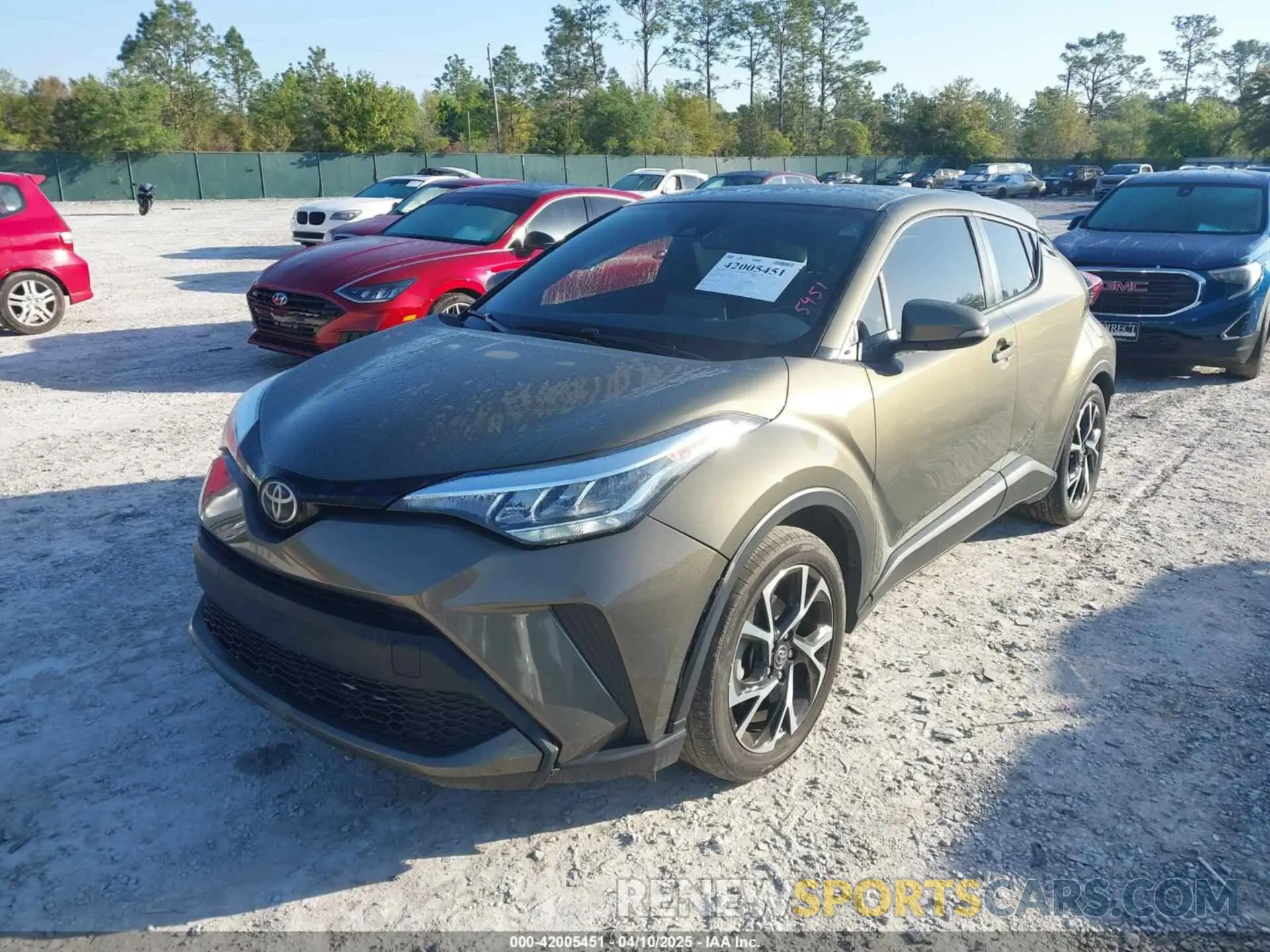 2 fotografías del automóvil dañado NMTKHMBX0MR138934 TOYOTA C-HR 2021