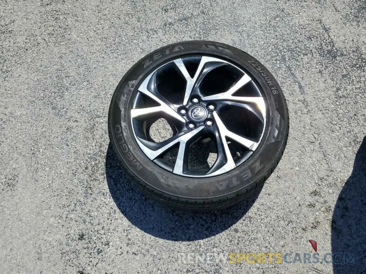 12 fotografías del automóvil dañado NMTKHMBX1MR127392 TOYOTA C-HR 2021