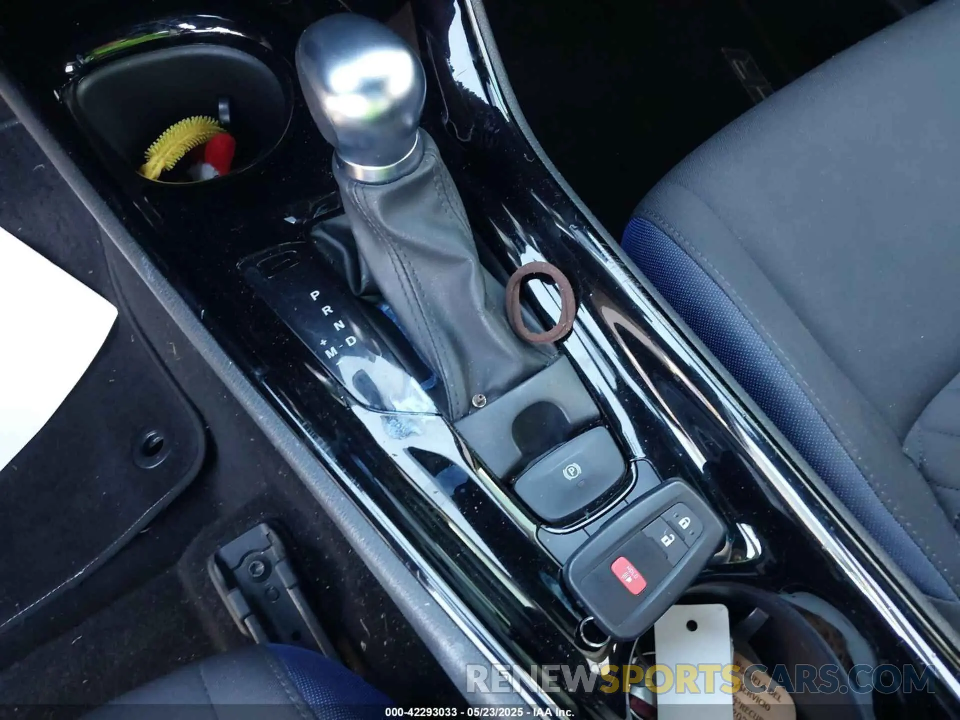 11 fotografías del automóvil dañado NMTKHMBX1MR133810 TOYOTA C-HR 2021
