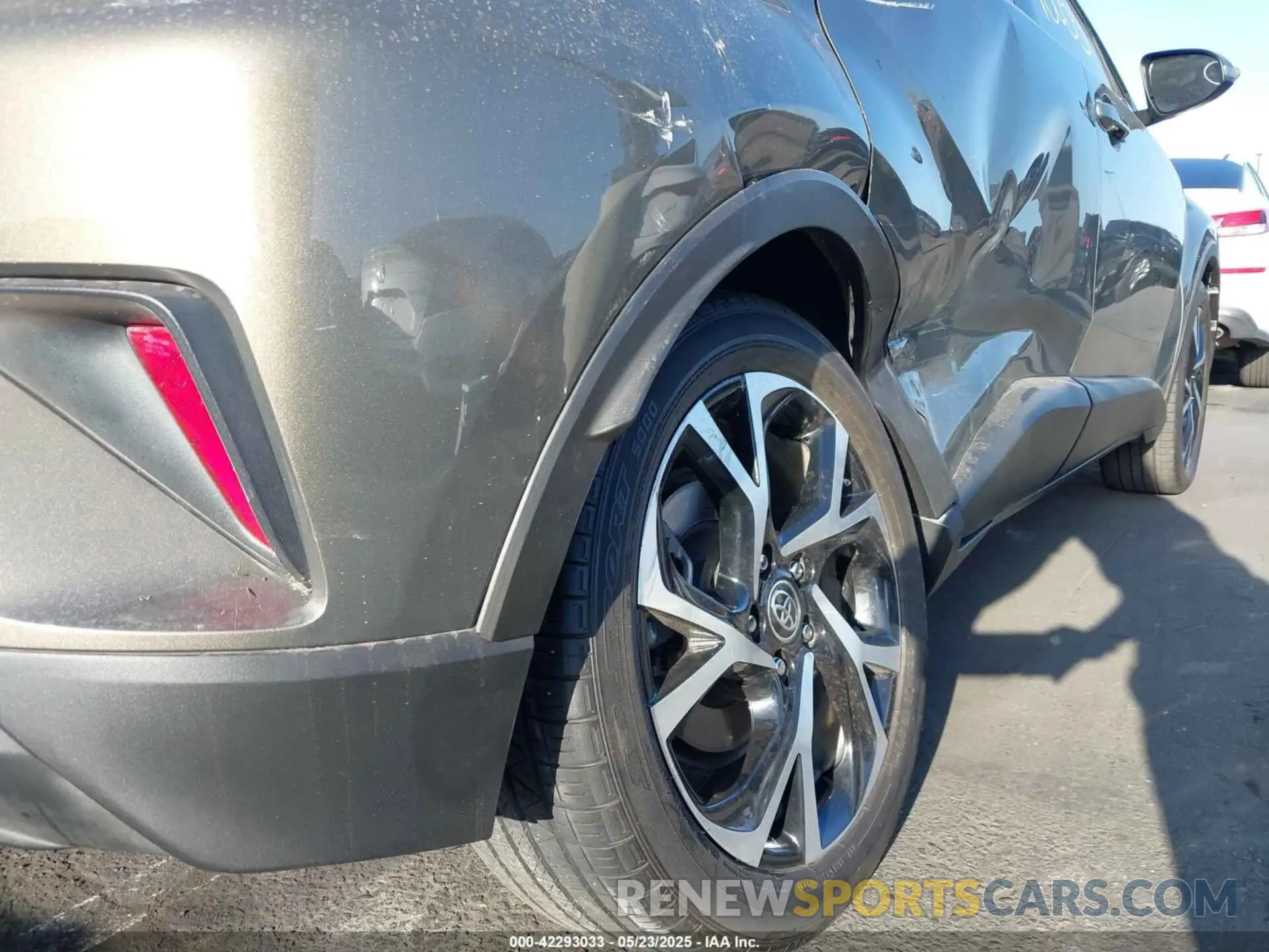17 fotografías del automóvil dañado NMTKHMBX1MR133810 TOYOTA C-HR 2021
