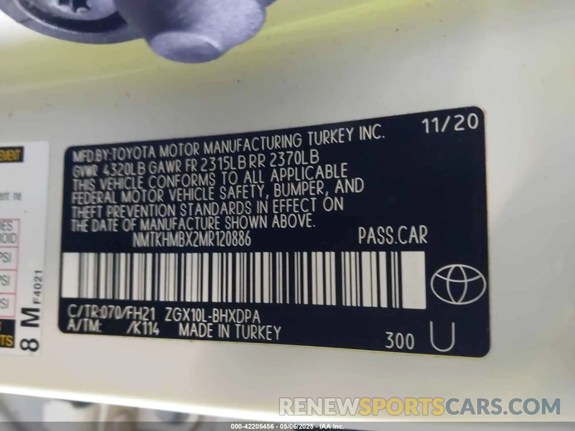 9 fotografías del automóvil dañado NMTKHMBX2MR120886 TOYOTA C-HR 2021