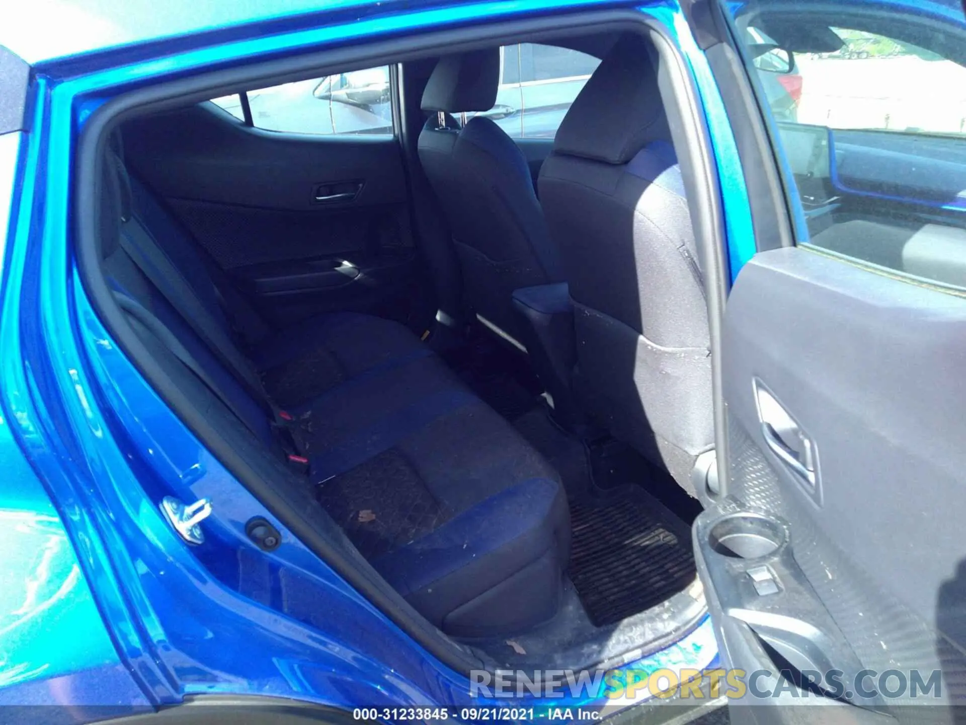 8 fotografías del automóvil dañado NMTKHMBX2MR122802 TOYOTA C-HR 2021