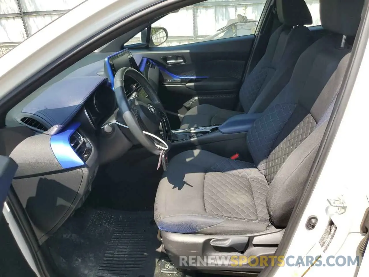 7 fotografías del automóvil dañado NMTKHMBX2MR125070 TOYOTA C-HR 2021