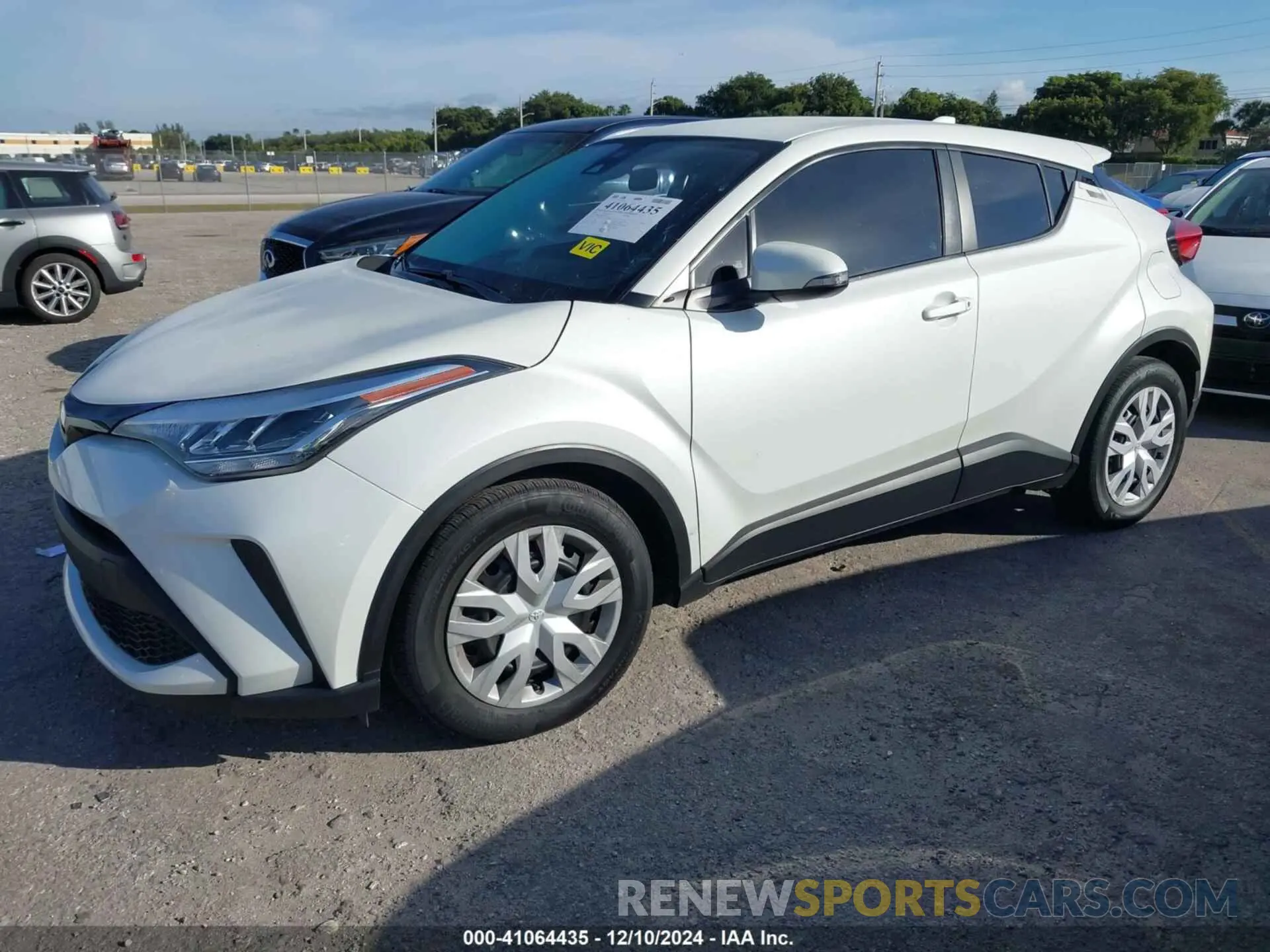 2 fotografías del automóvil dañado NMTKHMBX2MR131015 TOYOTA C-HR 2021