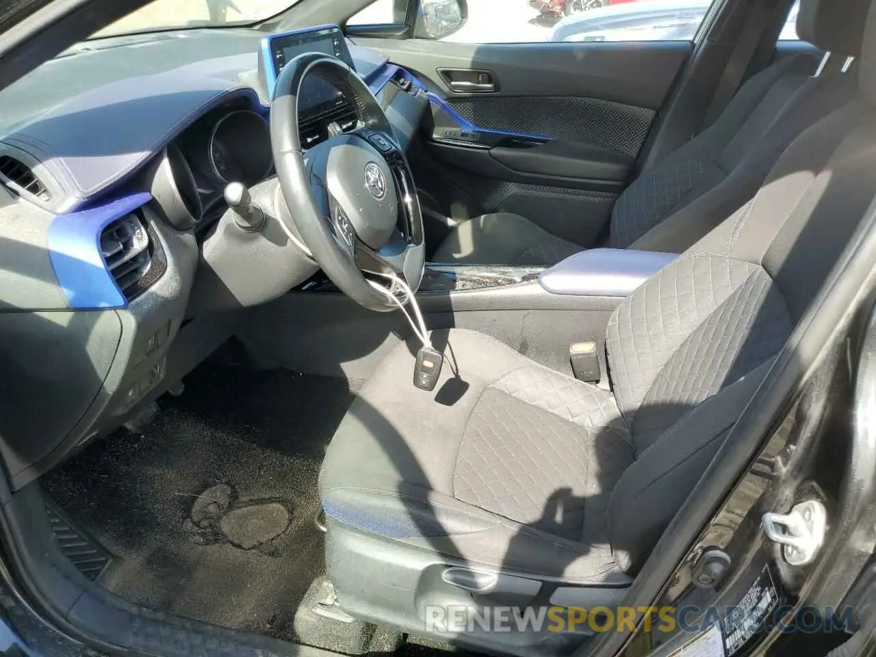 7 fotografías del automóvil dañado NMTKHMBX2MR133802 TOYOTA C-HR 2021