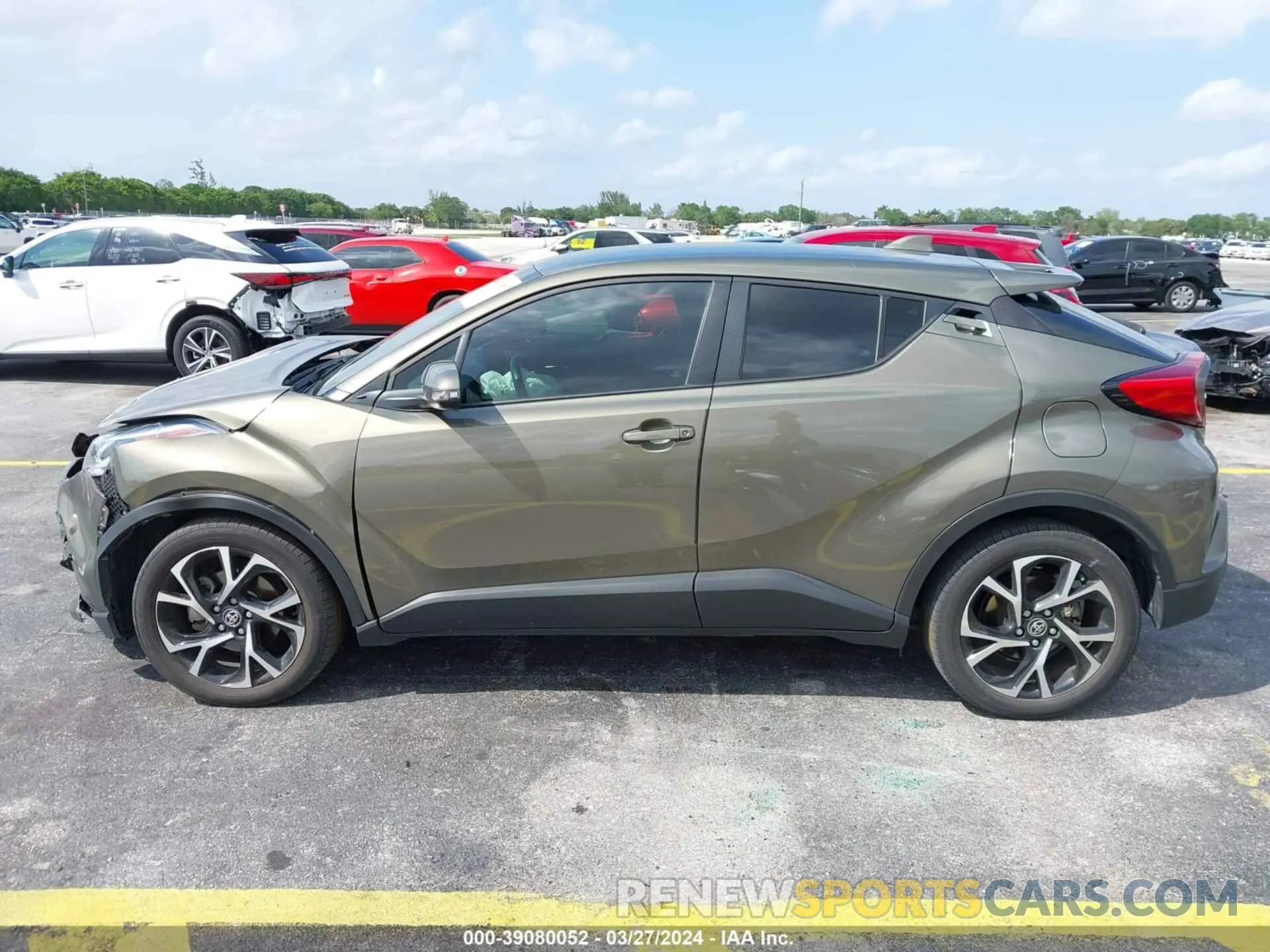 14 fotografías del automóvil dañado NMTKHMBX2MR135341 TOYOTA C-HR 2021