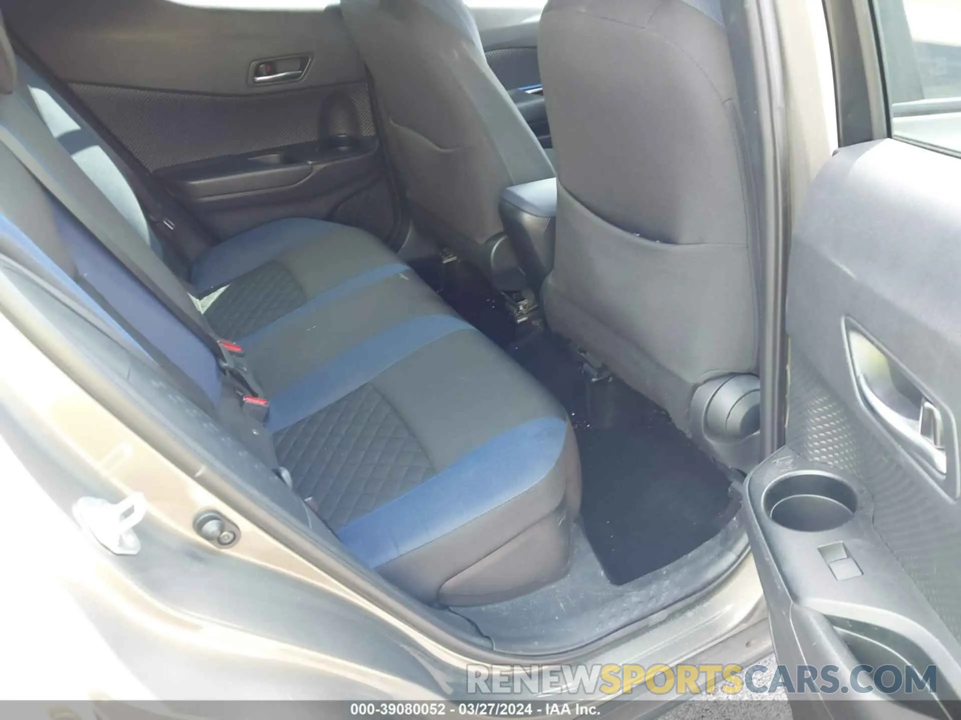 8 fotografías del automóvil dañado NMTKHMBX2MR135341 TOYOTA C-HR 2021