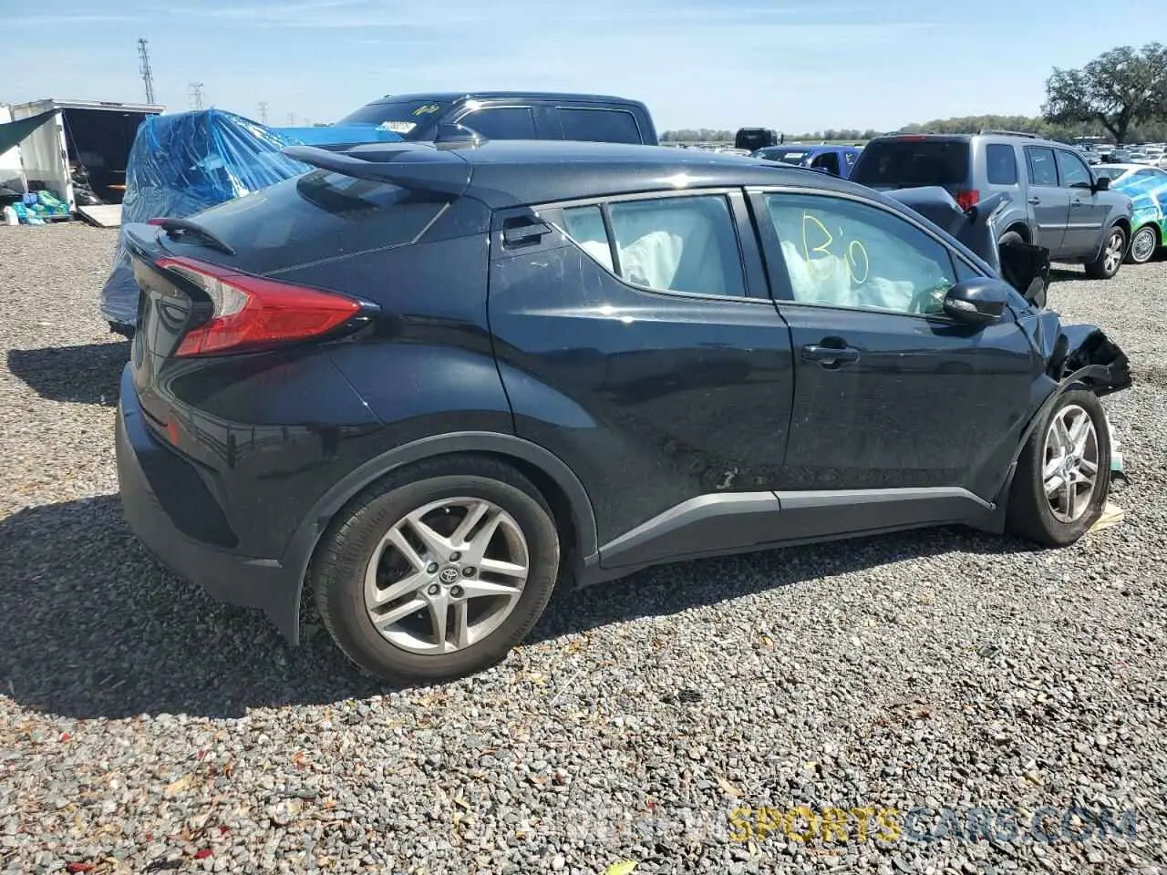 3 fotografías del automóvil dañado NMTKHMBX2MR136375 TOYOTA C-HR 2021