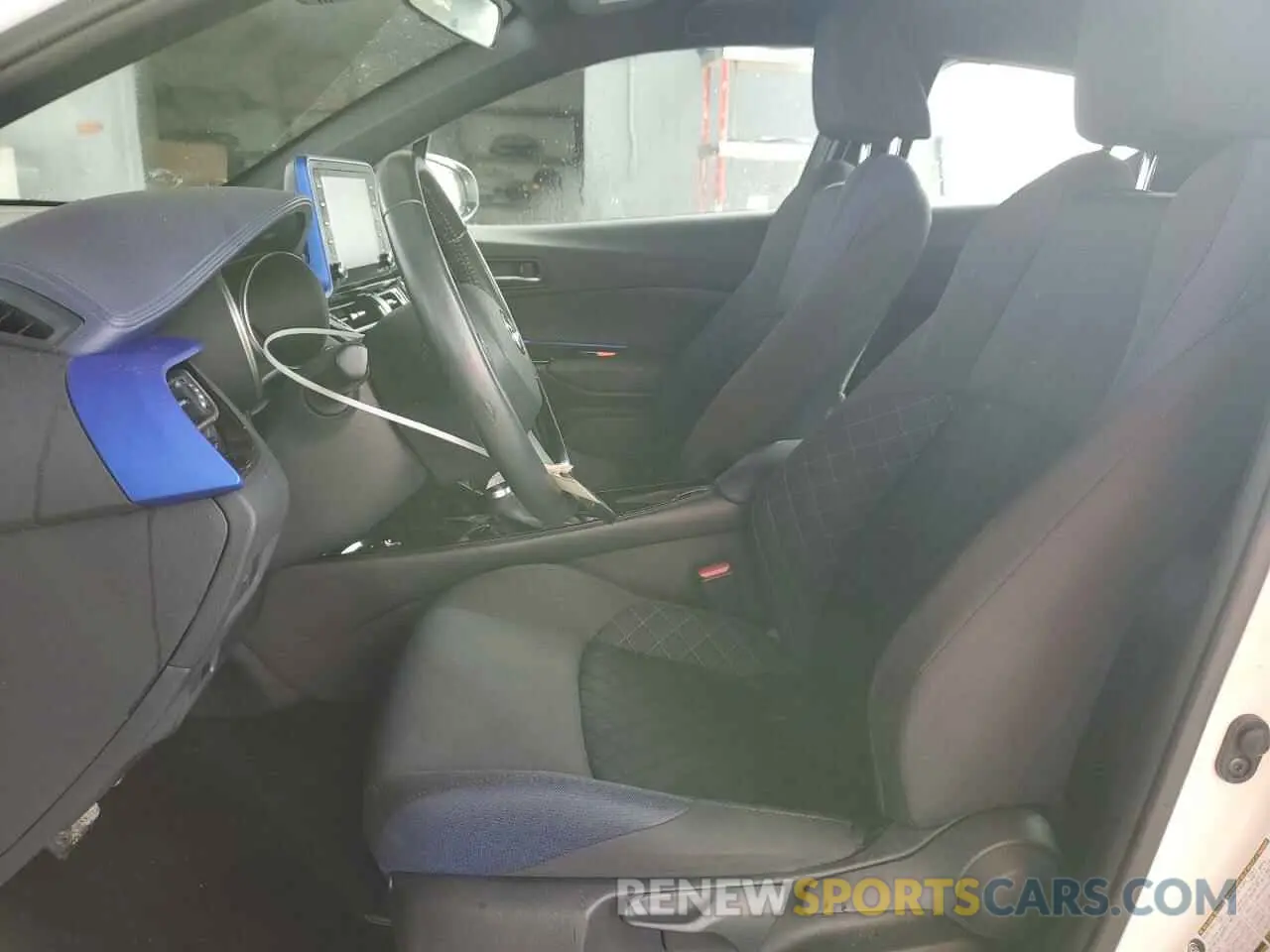 7 fotografías del automóvil dañado NMTKHMBX2MR136831 TOYOTA C-HR 2021