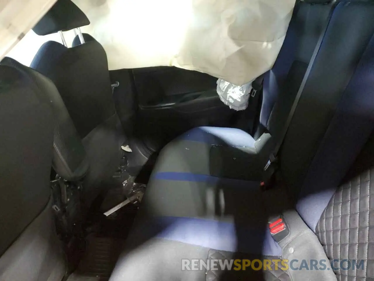 11 fotografías del automóvil dañado NMTKHMBX2MR140040 TOYOTA C-HR 2021