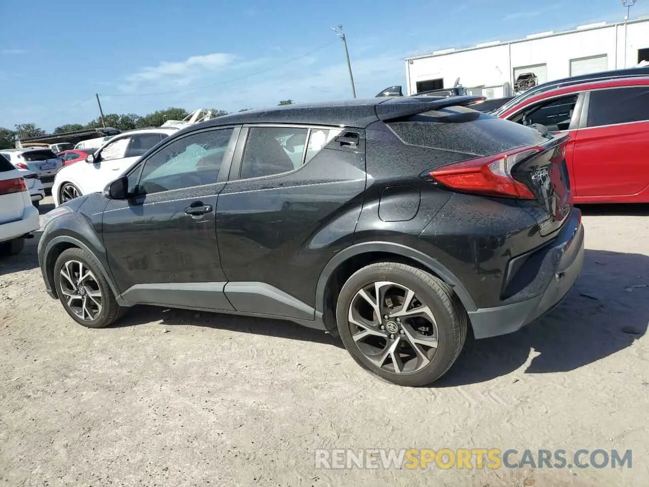 2 fotografías del automóvil dañado NMTKHMBX3MR122565 TOYOTA C-HR 2021
