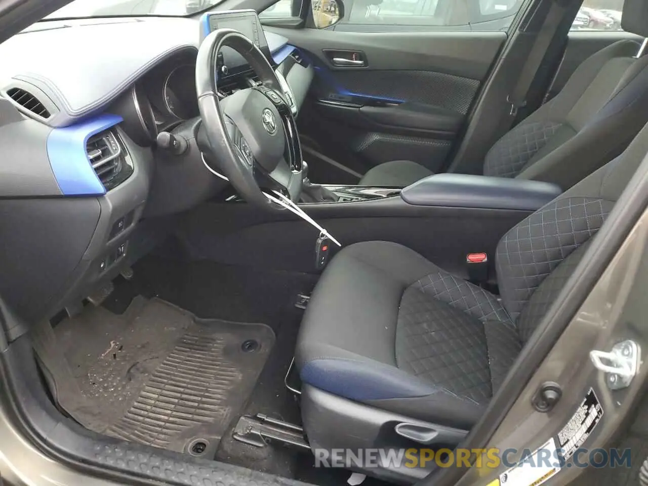 7 fotografías del automóvil dañado NMTKHMBX3MR124980 TOYOTA C-HR 2021