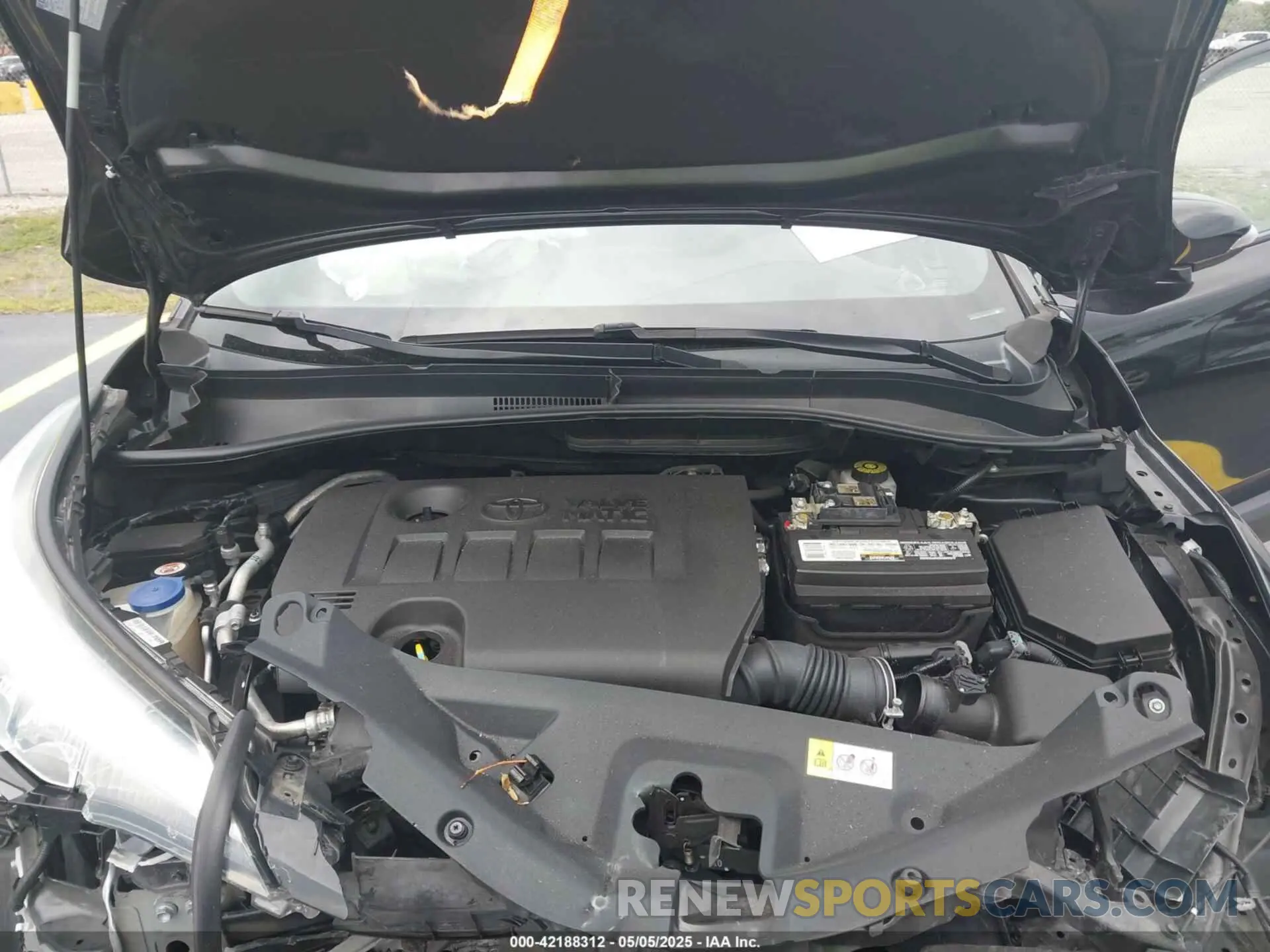 10 fotografías del automóvil dañado NMTKHMBX3MR127202 TOYOTA C-HR 2021