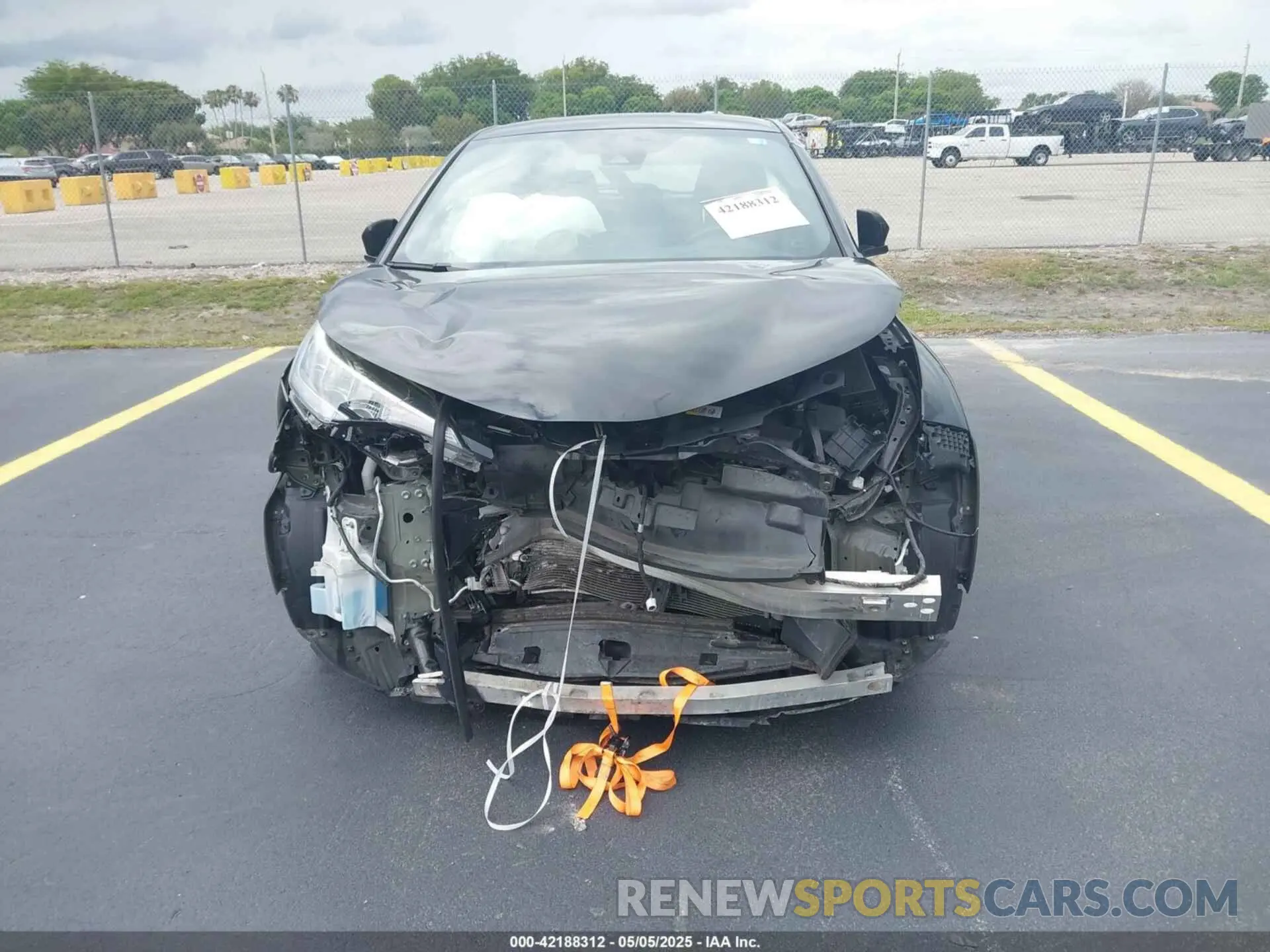 6 fotografías del automóvil dañado NMTKHMBX3MR127202 TOYOTA C-HR 2021