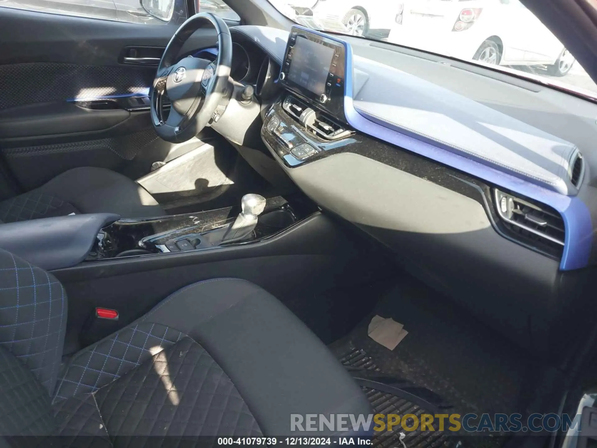 5 fotografías del automóvil dañado NMTKHMBX3MR138572 TOYOTA C-HR 2021