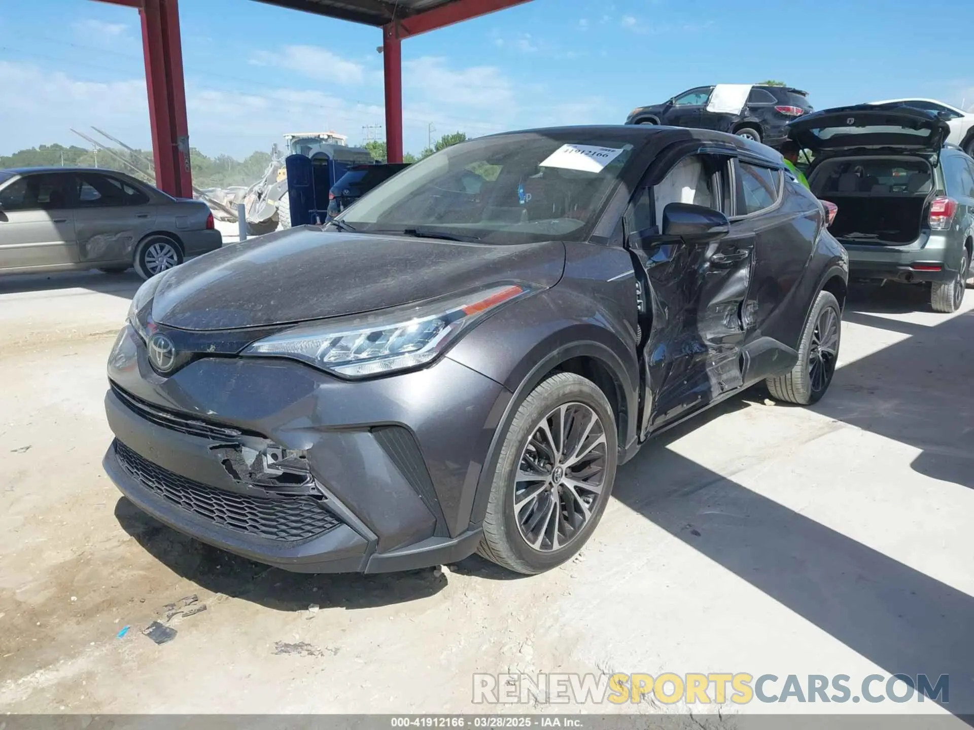 2 fotografías del automóvil dañado NMTKHMBX4MR120064 TOYOTA C-HR 2021
