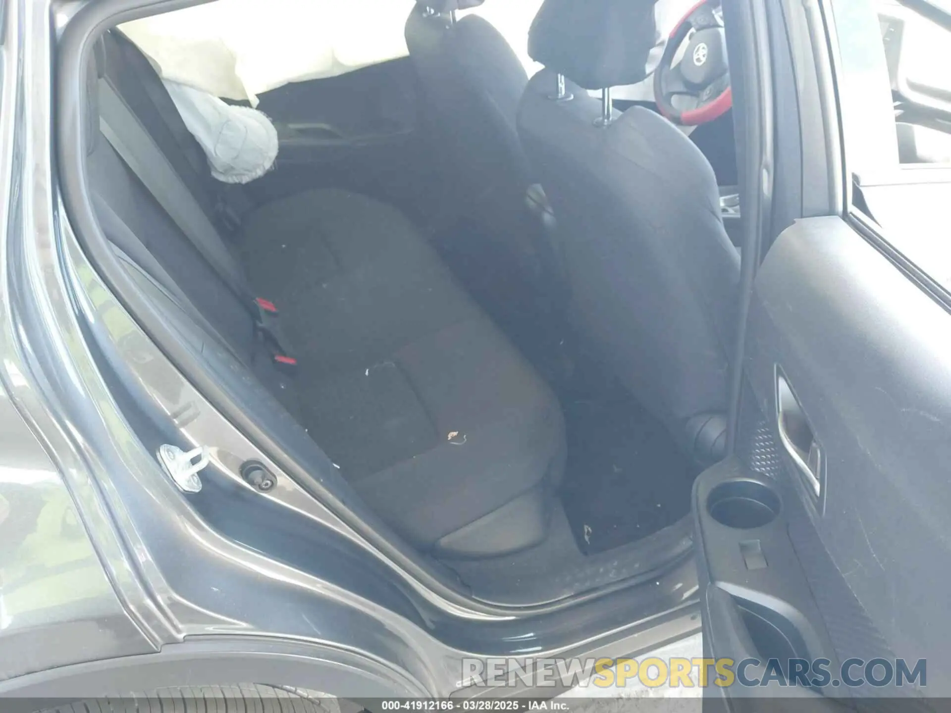 8 fotografías del automóvil dañado NMTKHMBX4MR120064 TOYOTA C-HR 2021
