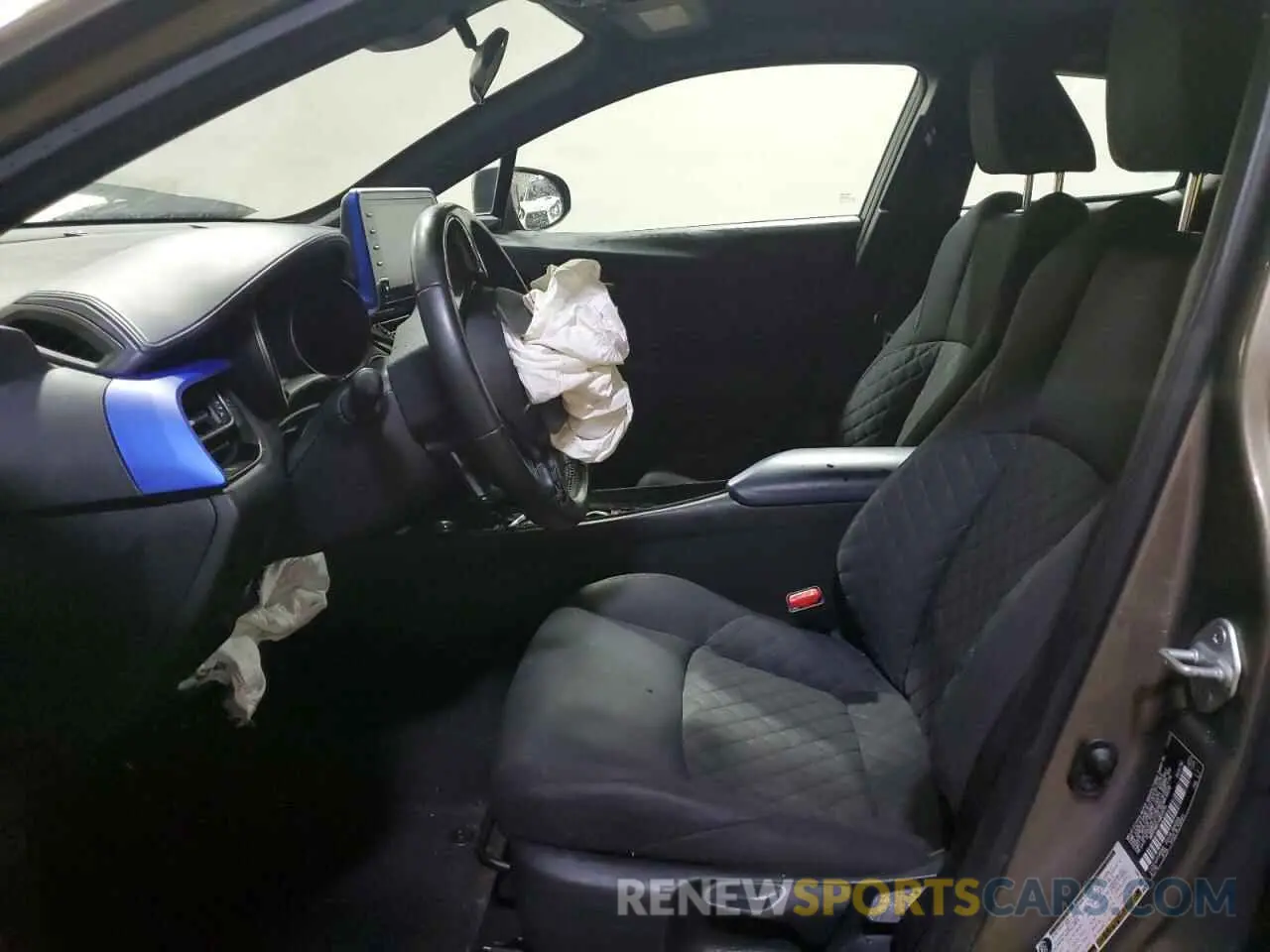 7 fotografías del automóvil dañado NMTKHMBX4MR120744 TOYOTA C-HR 2021
