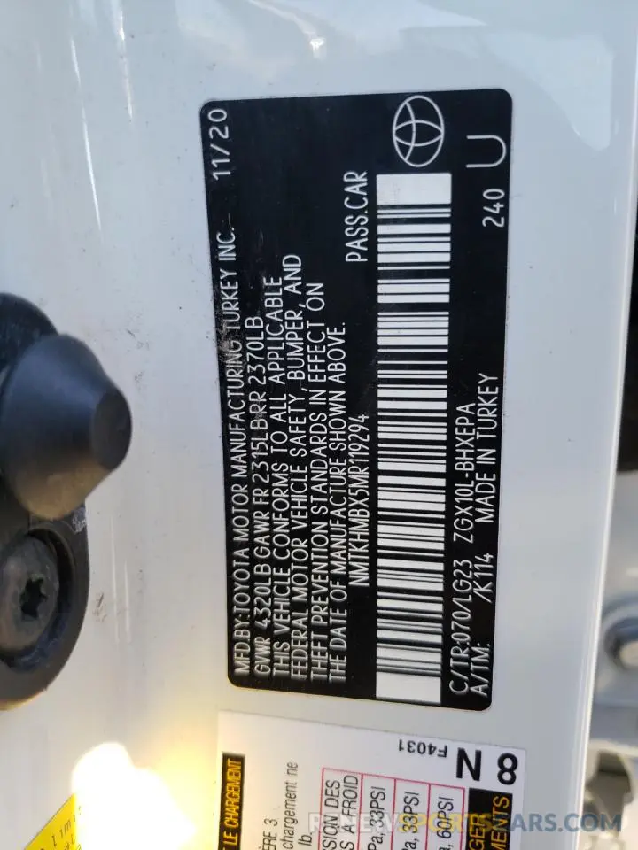 12 fotografías del automóvil dañado NMTKHMBX5MR119294 TOYOTA C-HR 2021
