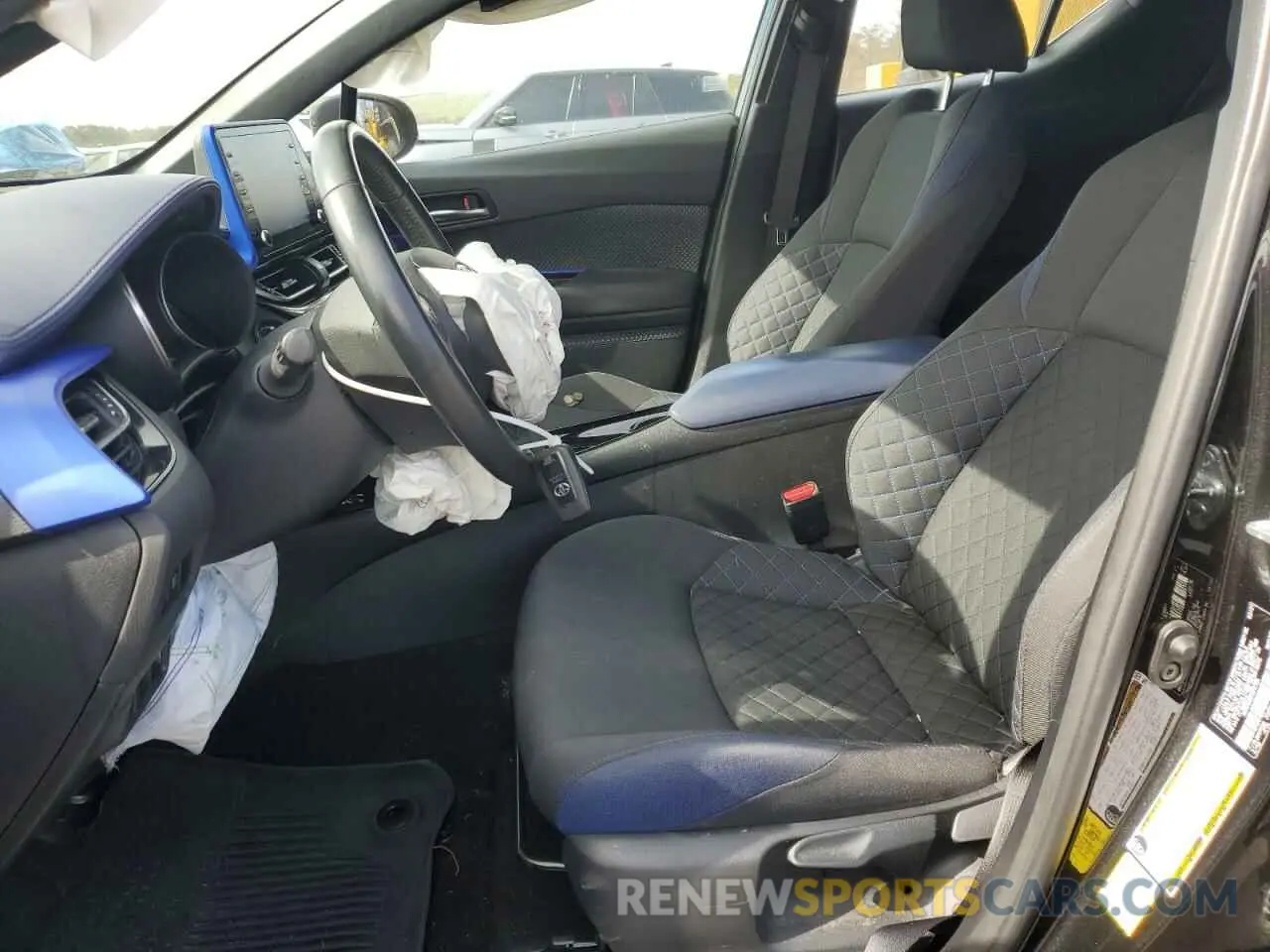 7 fotografías del automóvil dañado NMTKHMBX5MR123586 TOYOTA C-HR 2021