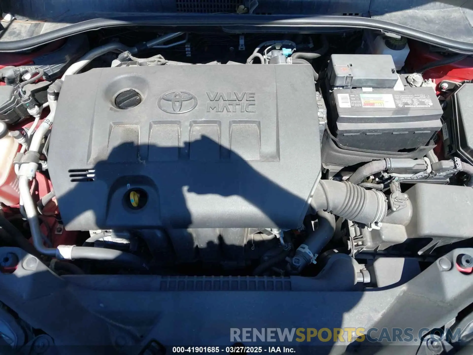 10 fotografías del automóvil dañado NMTKHMBX5MR124429 TOYOTA C-HR 2021