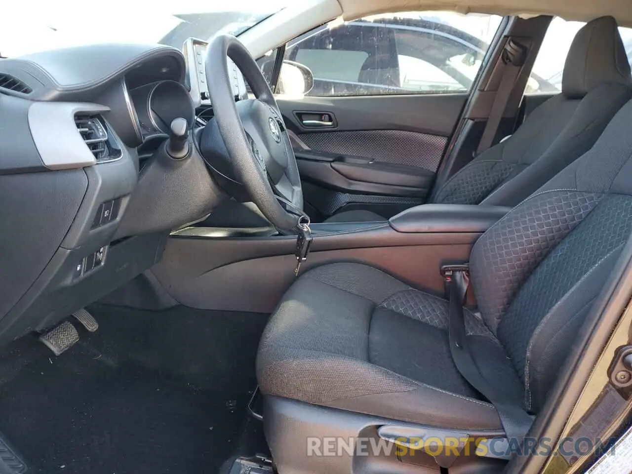 7 fotografías del automóvil dañado NMTKHMBX5MR131252 TOYOTA C-HR 2021