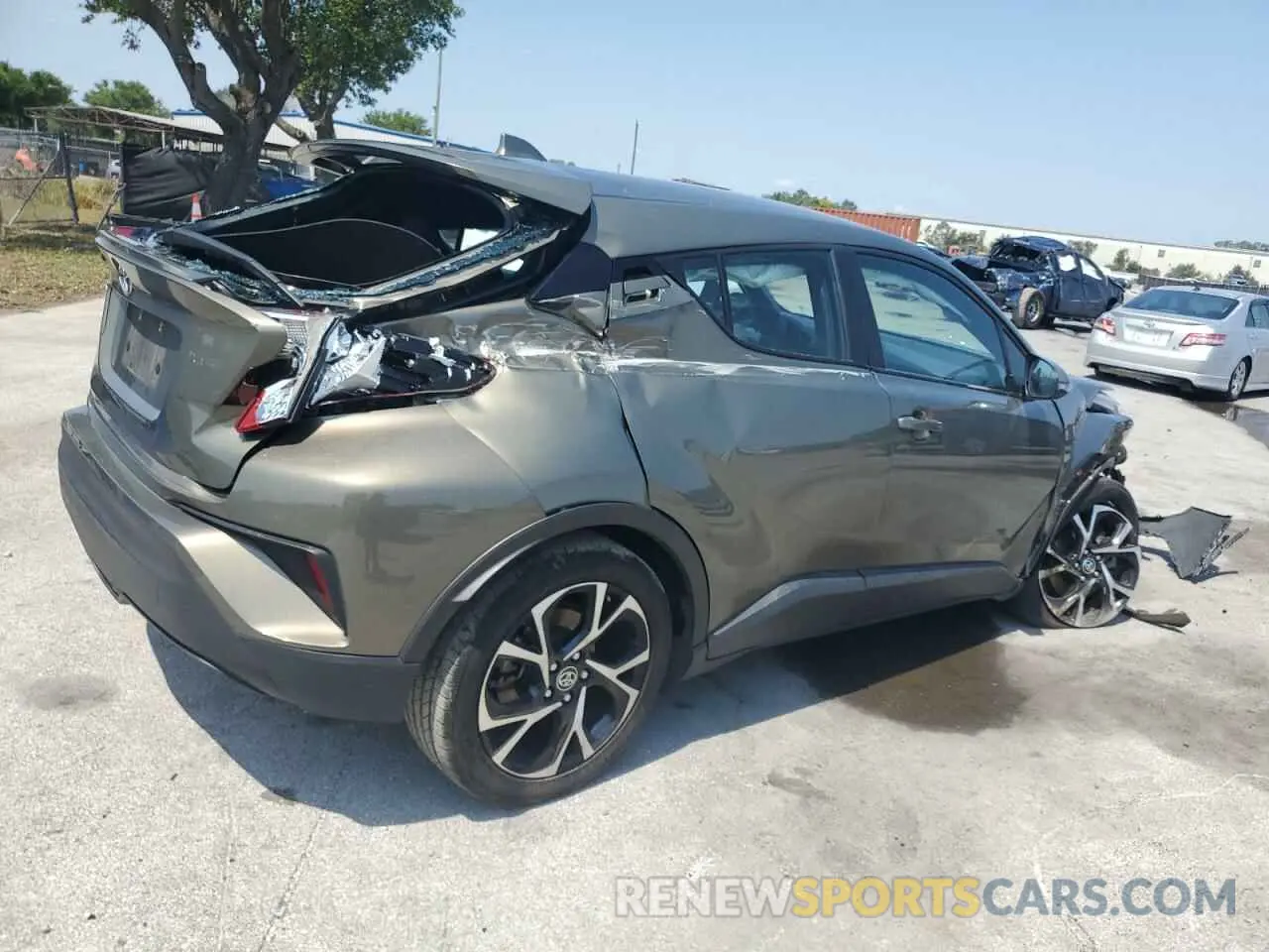 3 fotografías del automóvil dañado NMTKHMBX6MR131924 TOYOTA C-HR 2021