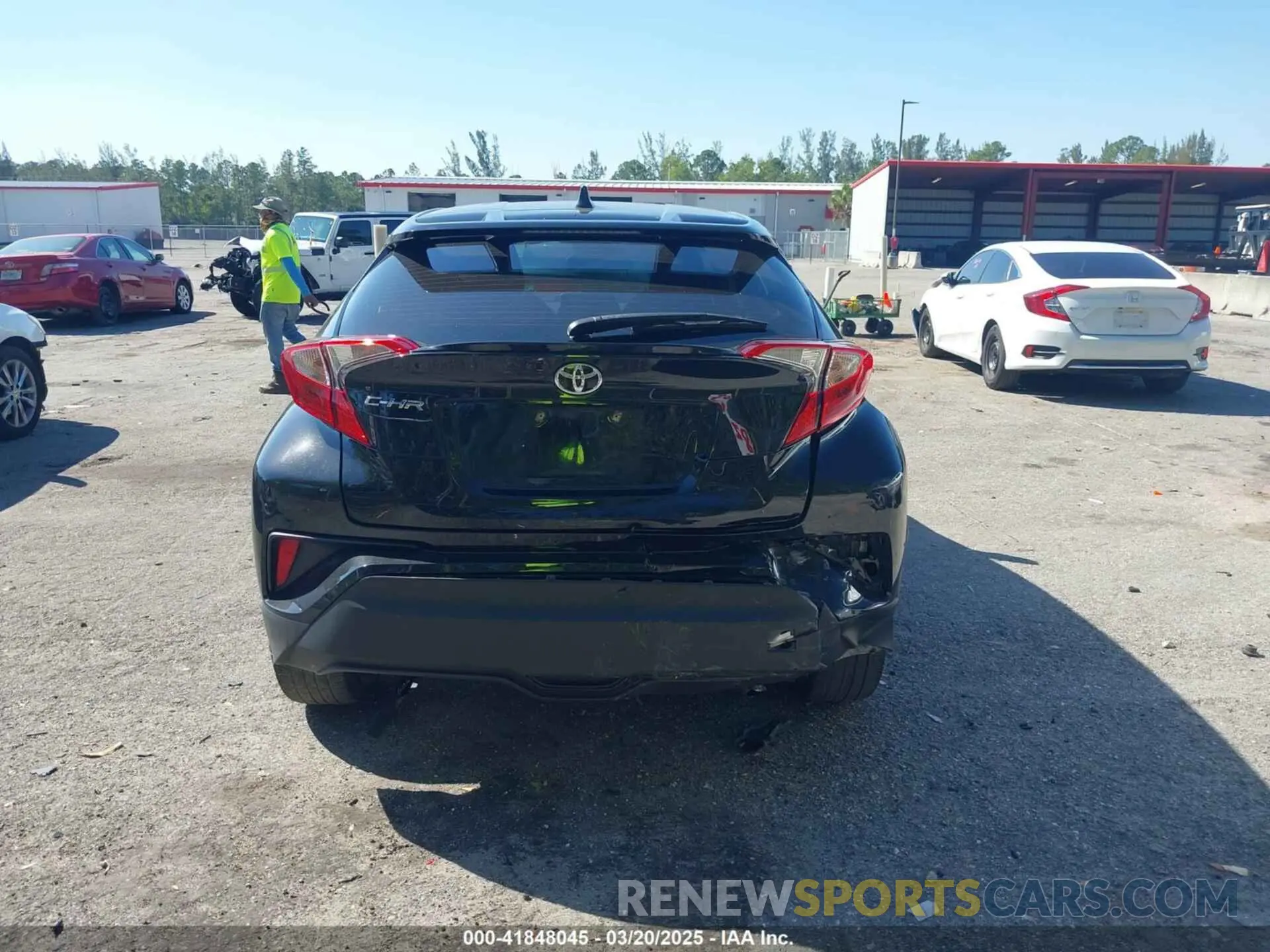 16 fotografías del automóvil dañado NMTKHMBX7MR126165 TOYOTA C-HR 2021
