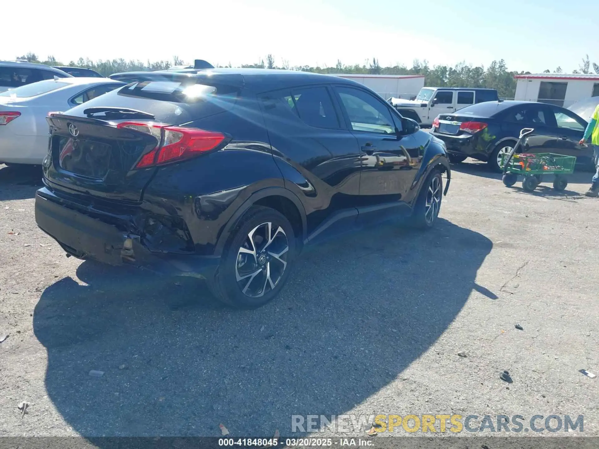 4 fotografías del automóvil dañado NMTKHMBX7MR126165 TOYOTA C-HR 2021