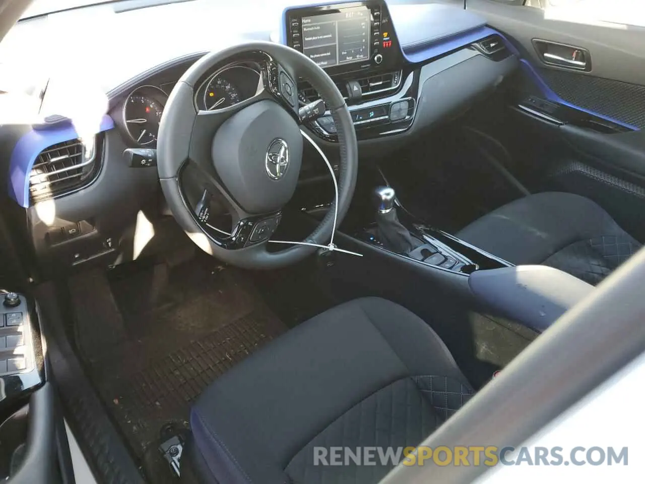 8 fotografías del automóvil dañado NMTKHMBX7MR140163 TOYOTA C-HR 2021