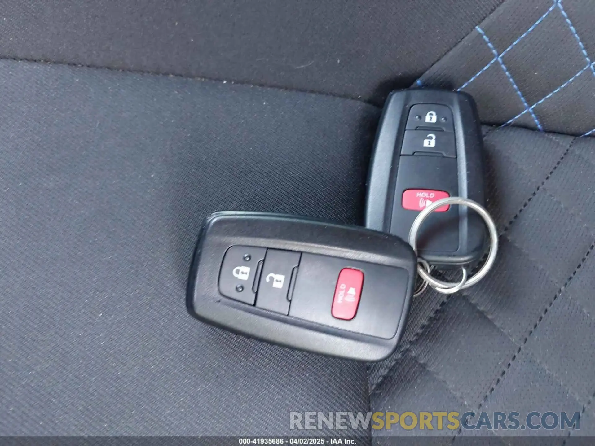 11 fotografías del automóvil dañado NMTKHMBX8MR129267 TOYOTA C-HR 2021