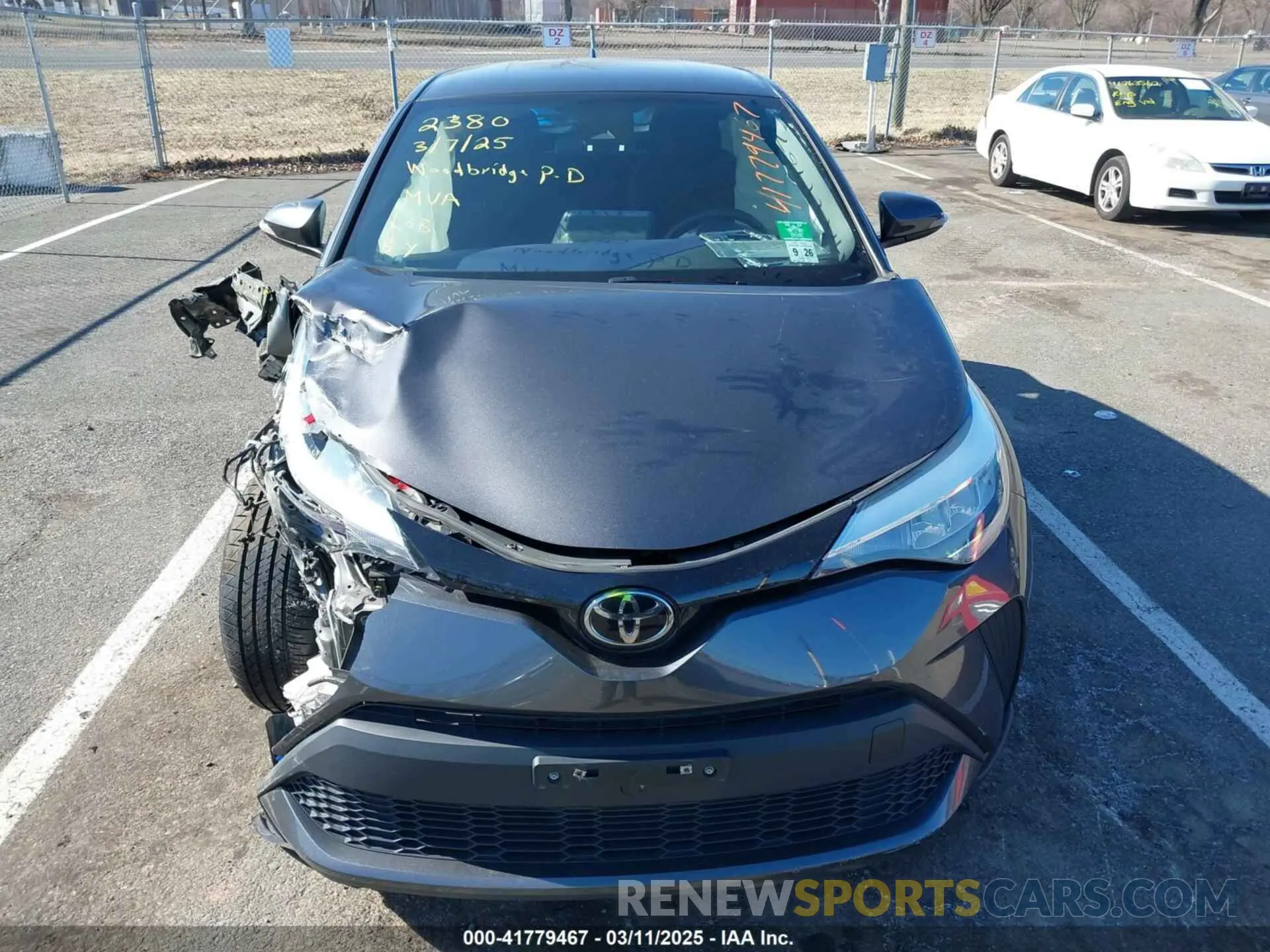 12 fotografías del automóvil dañado NMTKHMBX8MR132380 TOYOTA C-HR 2021