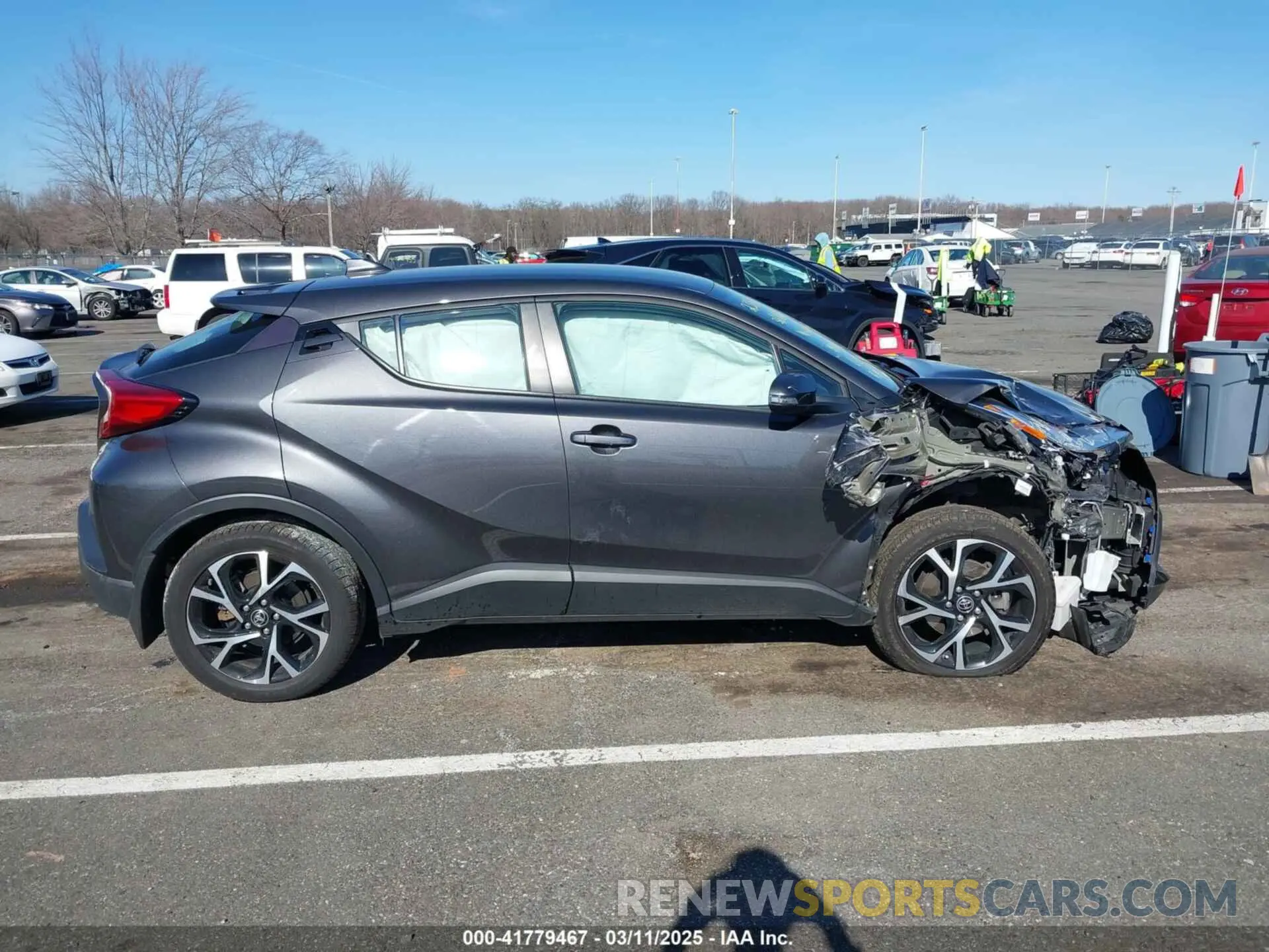 13 fotografías del automóvil dañado NMTKHMBX8MR132380 TOYOTA C-HR 2021