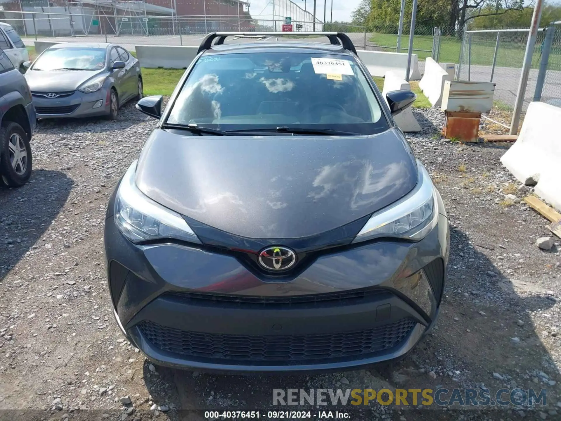 12 fotografías del automóvil dañado NMTKHMBX8MR137935 TOYOTA C-HR 2021