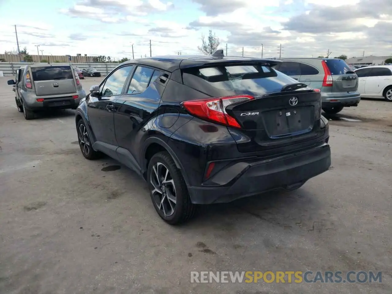 3 fotografías del automóvil dañado NMTKHMBX9MR122103 TOYOTA C-HR 2021