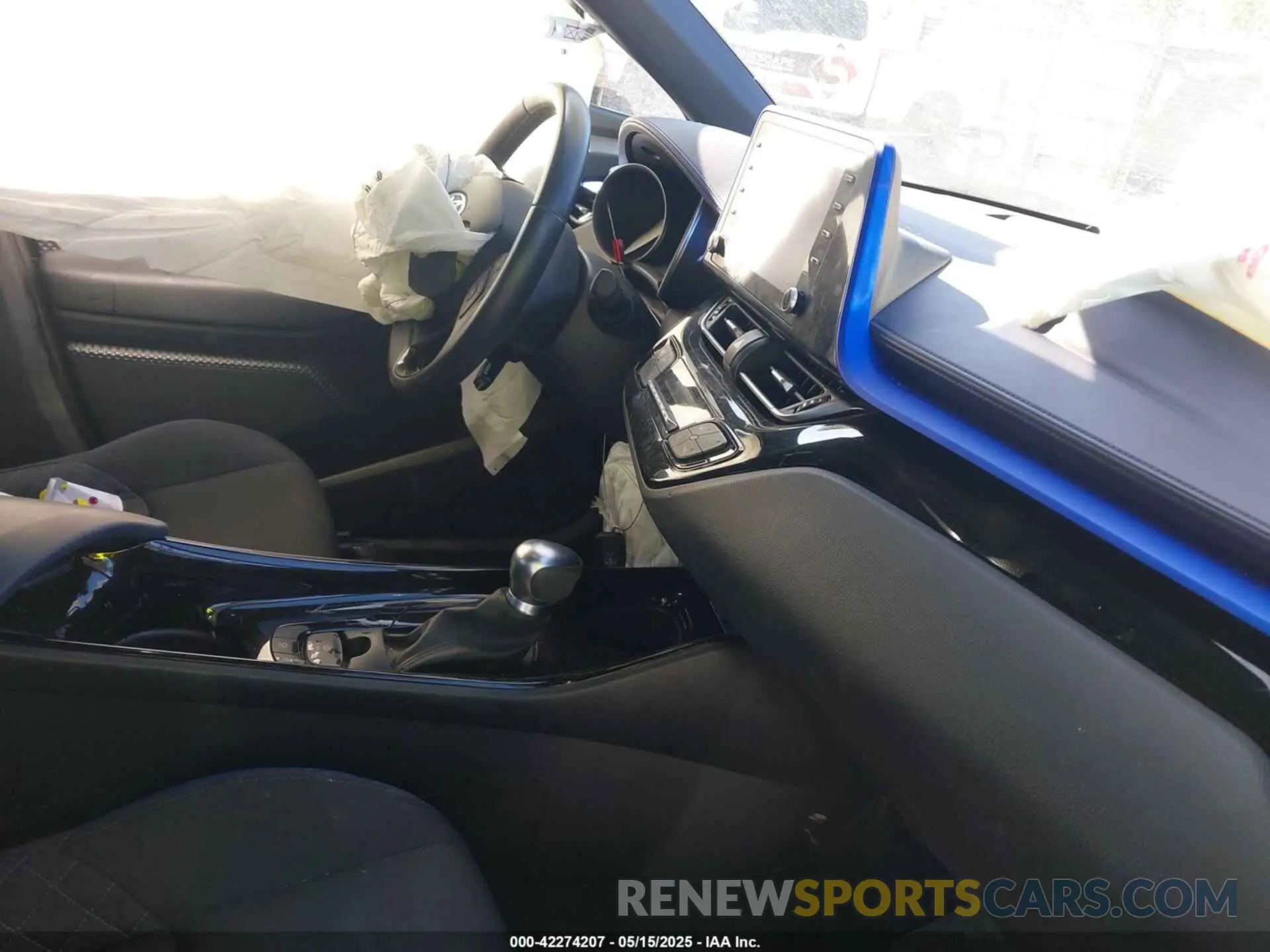 5 fotografías del automóvil dañado NMTKHMBX9MR134011 TOYOTA C-HR 2021