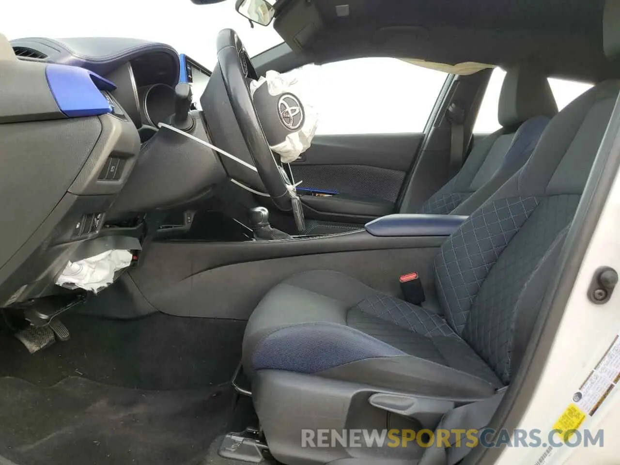7 fotografías del automóvil dañado NMTKHMBXXMR119341 TOYOTA C-HR 2021