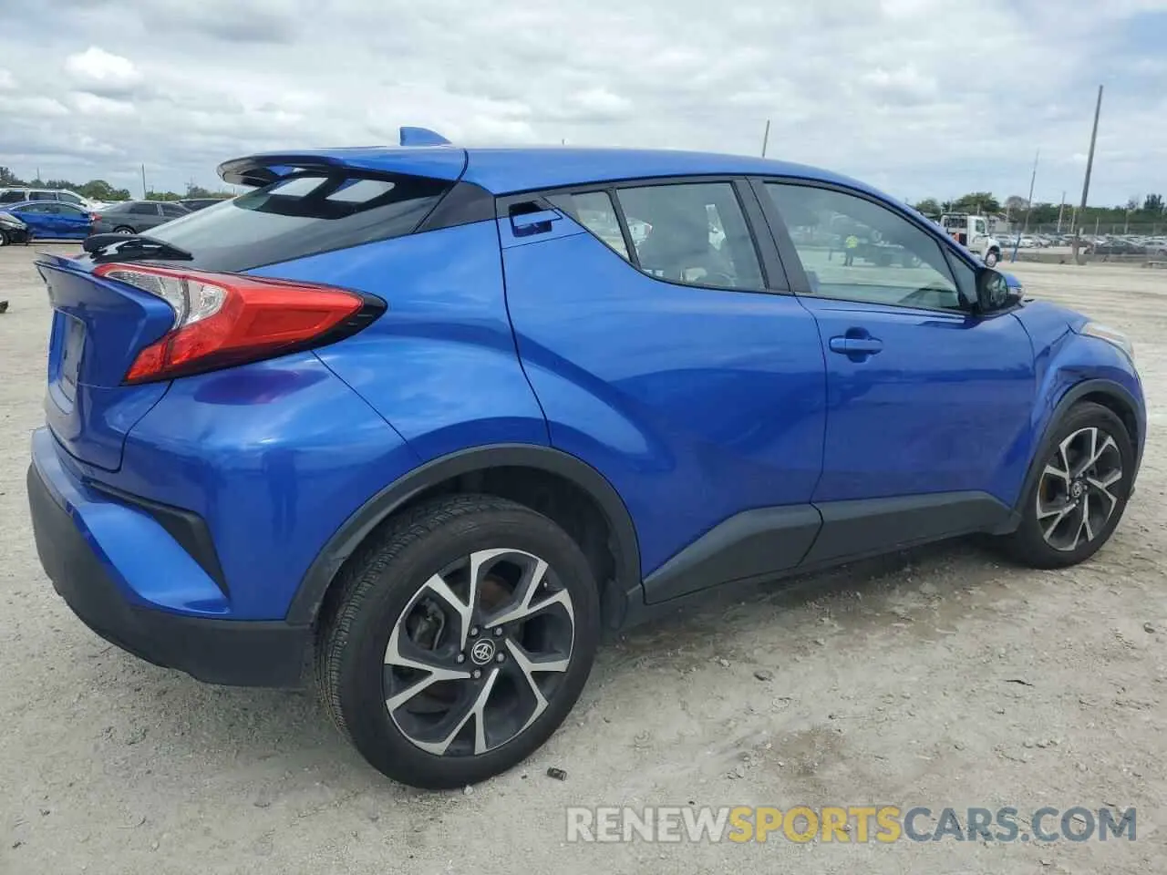 3 fotografías del automóvil dañado NMTKHMBXXMR124104 TOYOTA C-HR 2021
