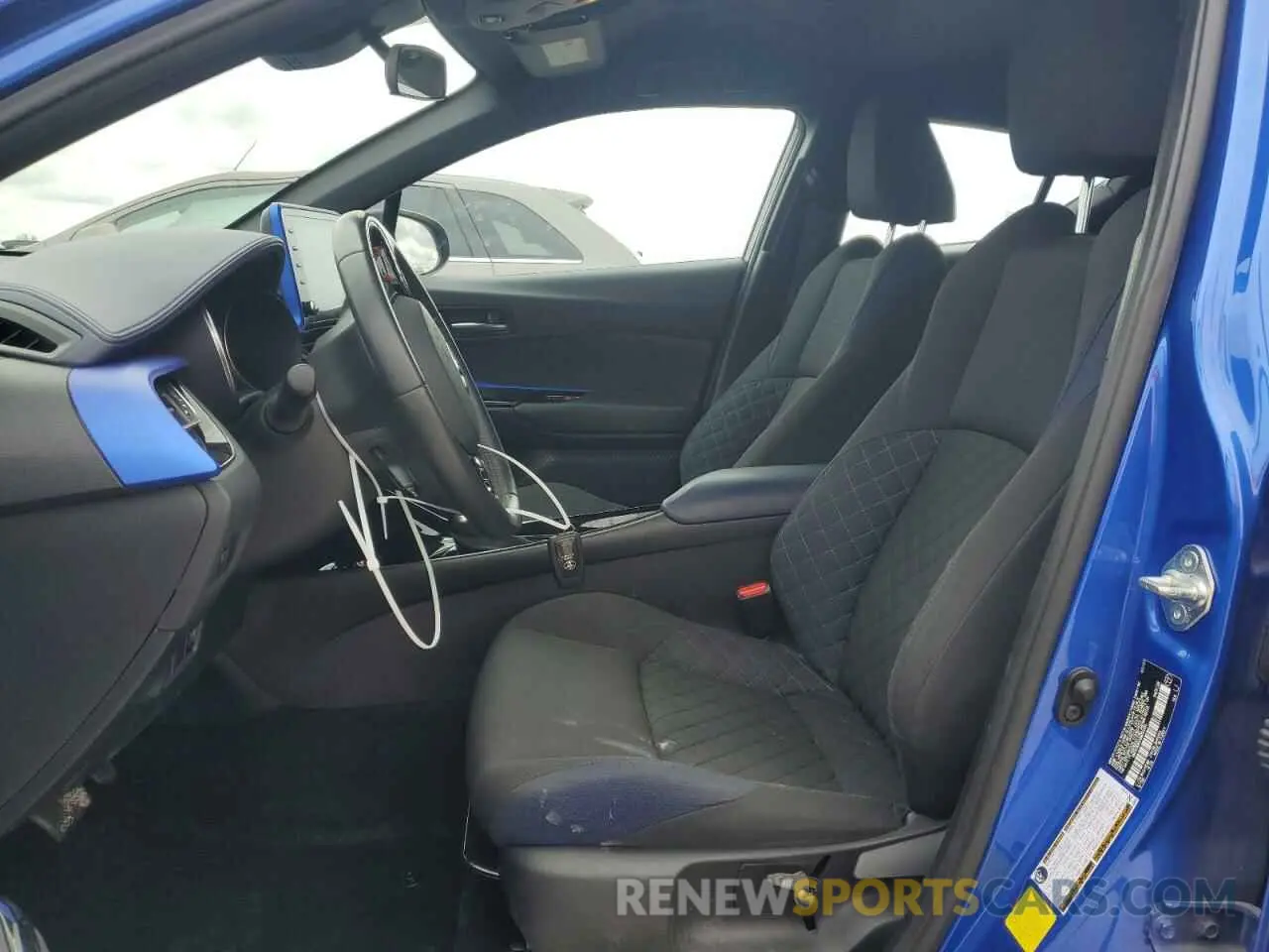 7 fotografías del automóvil dañado NMTKHMBXXMR124104 TOYOTA C-HR 2021