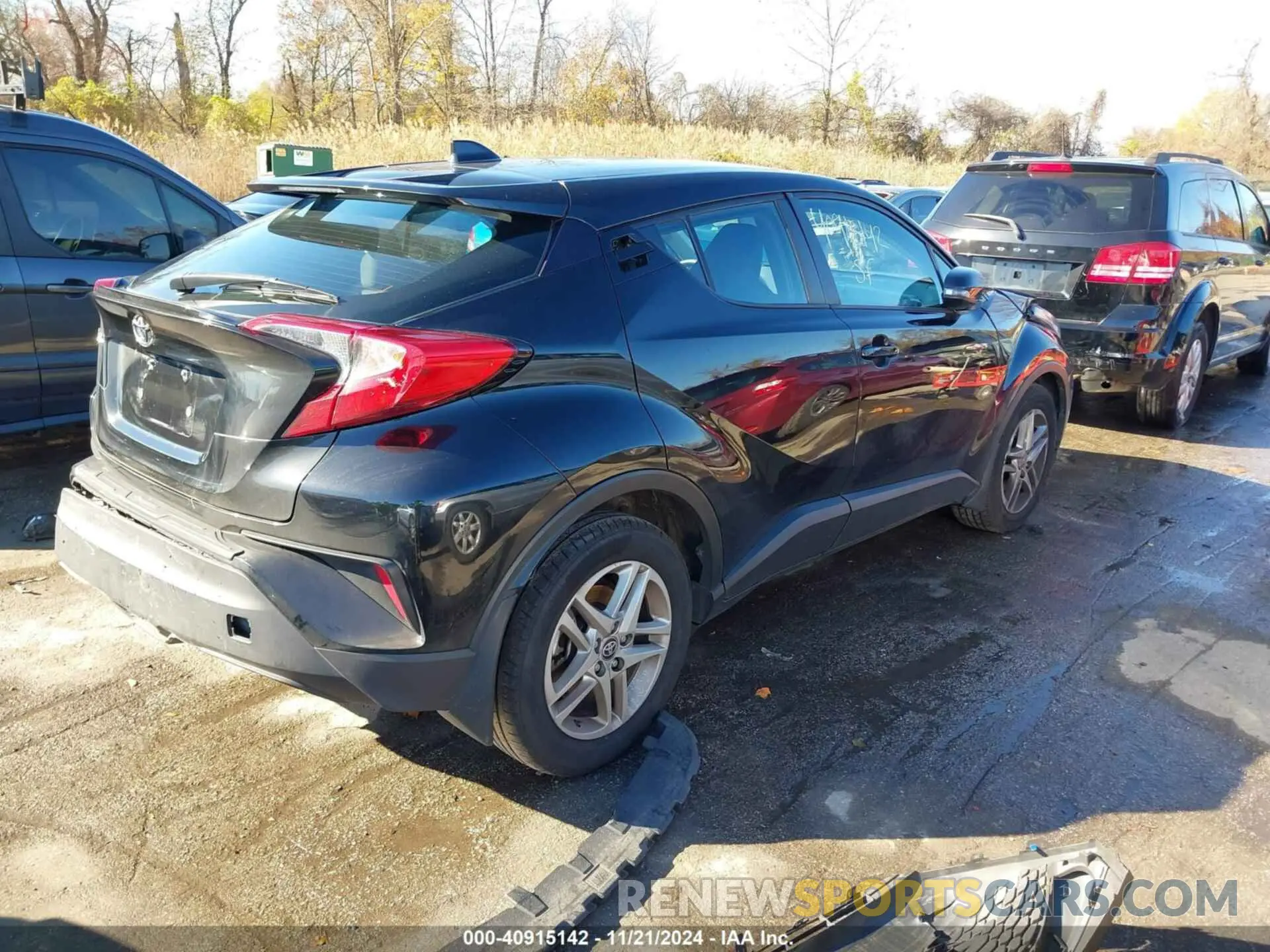 4 fotografías del automóvil dañado NMTKHMBXXMR125432 TOYOTA C-HR 2021