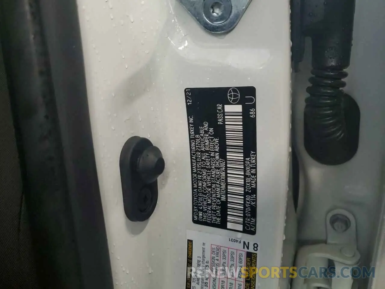 12 fotografías del automóvil dañado NMTKHMBXXMR140027 TOYOTA C-HR 2021