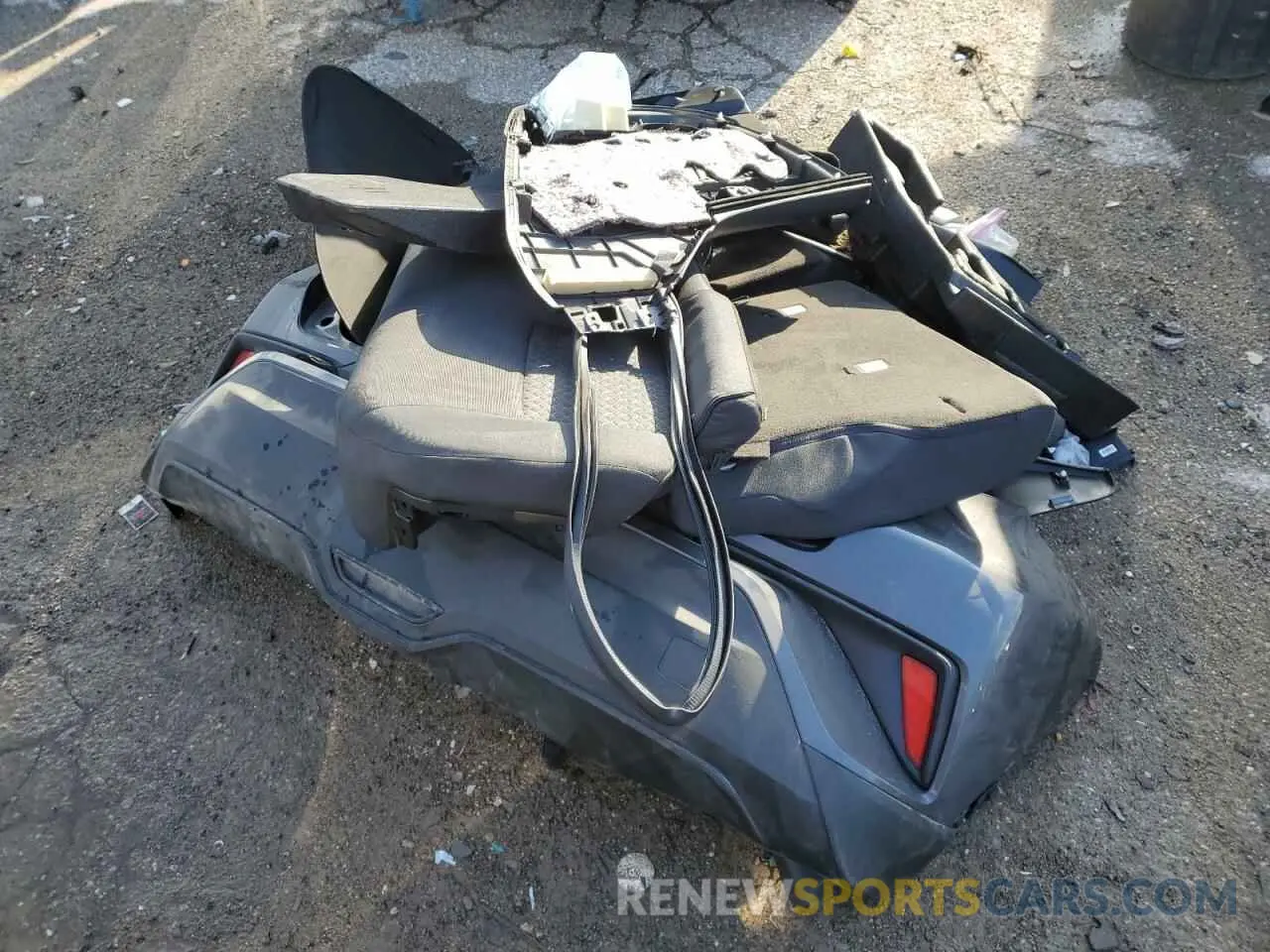 12 fotografías del automóvil dañado NMTKHMBXXMR140304 TOYOTA C-HR 2021