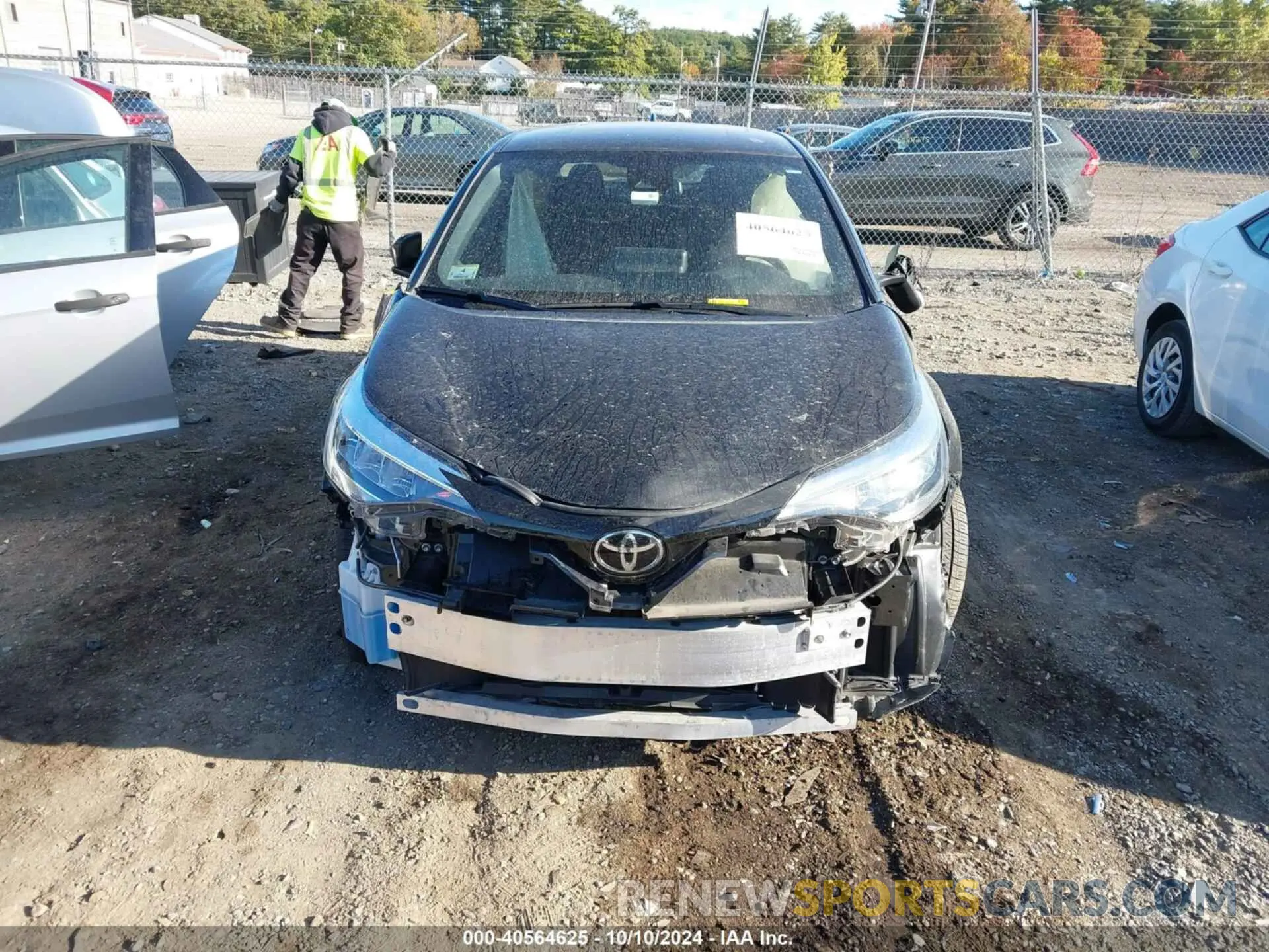 13 fotografías del automóvil dañado JTNKHMBX2N1131415 TOYOTA C-HR 2022