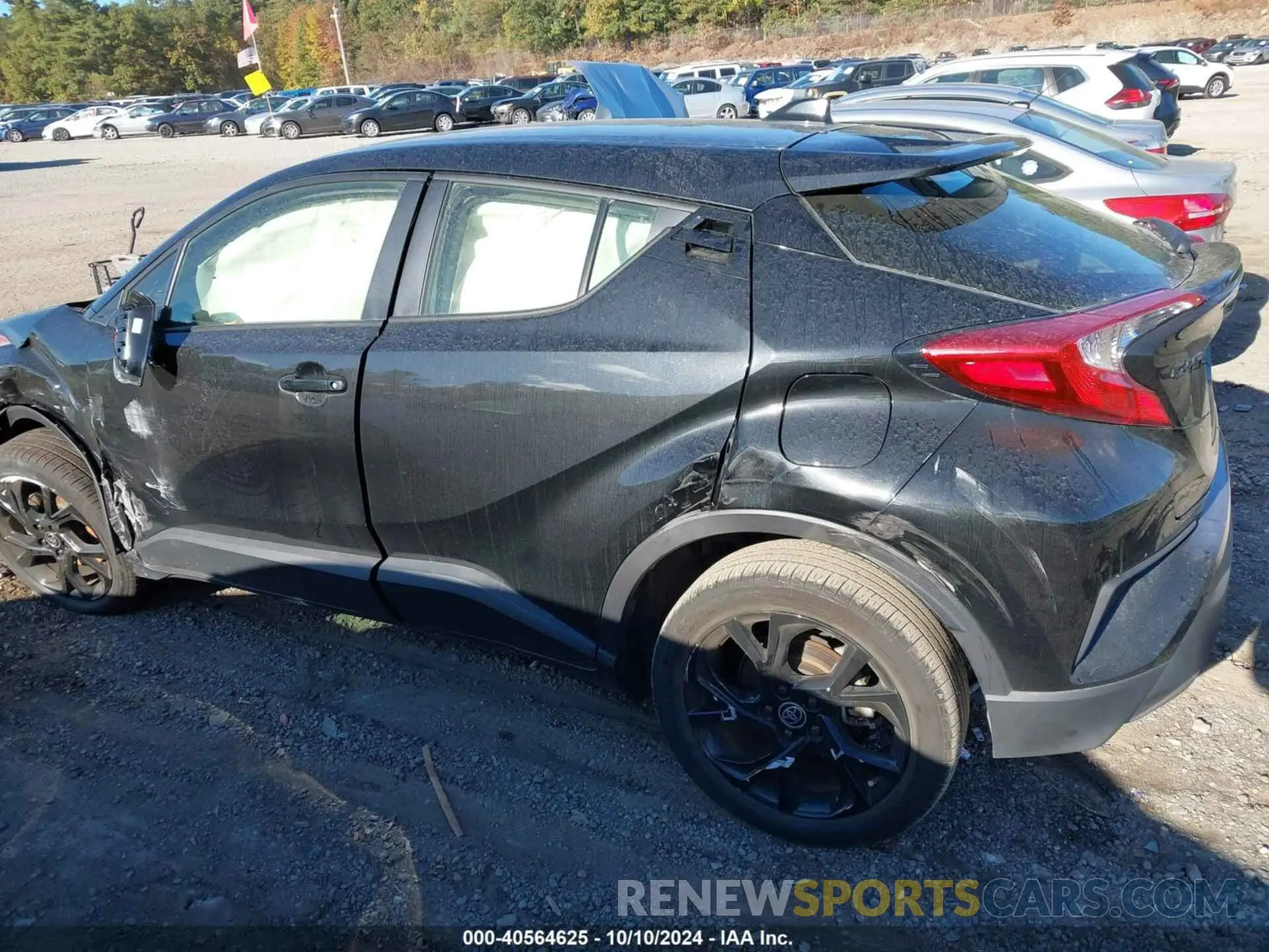 15 fotografías del automóvil dañado JTNKHMBX2N1131415 TOYOTA C-HR 2022