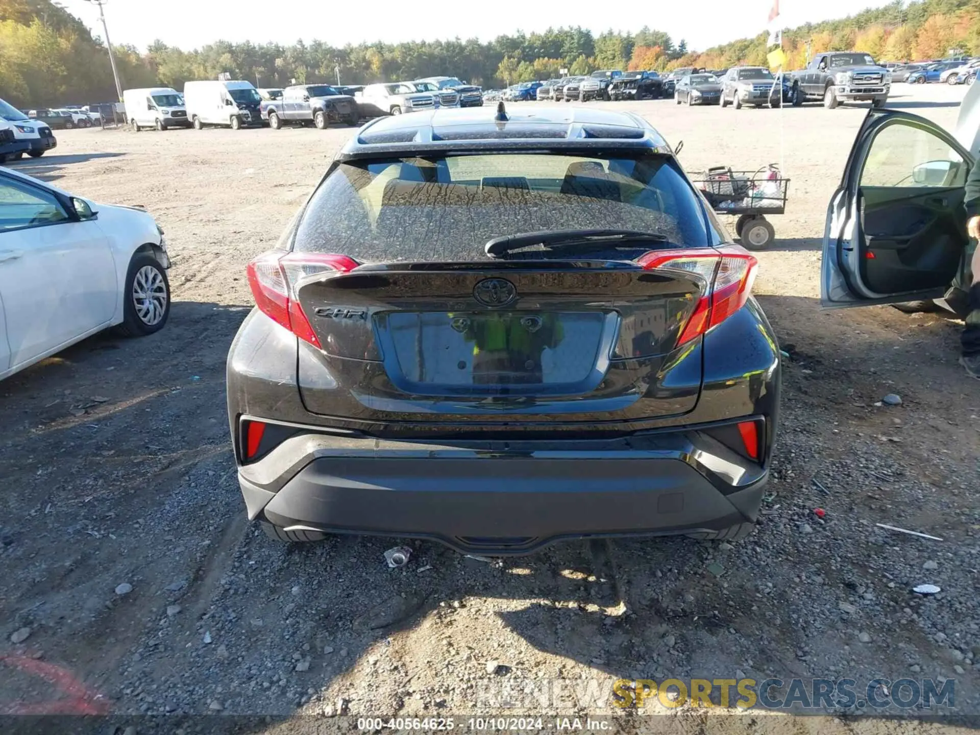 17 fotografías del automóvil dañado JTNKHMBX2N1131415 TOYOTA C-HR 2022
