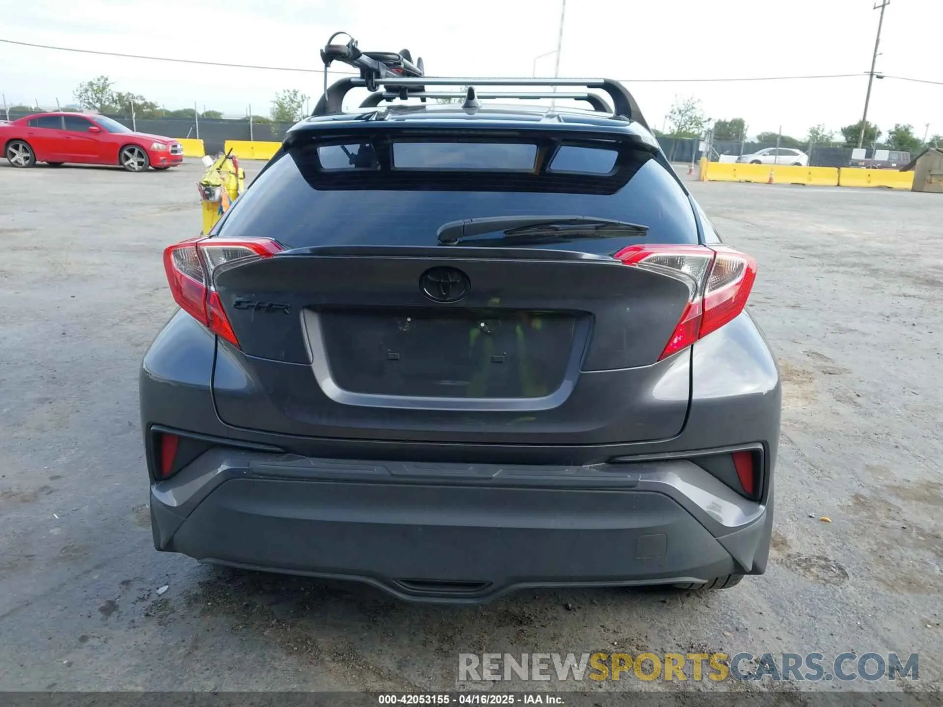 17 fotografías del automóvil dañado JTNKHMBX9N1135221 TOYOTA C-HR 2022